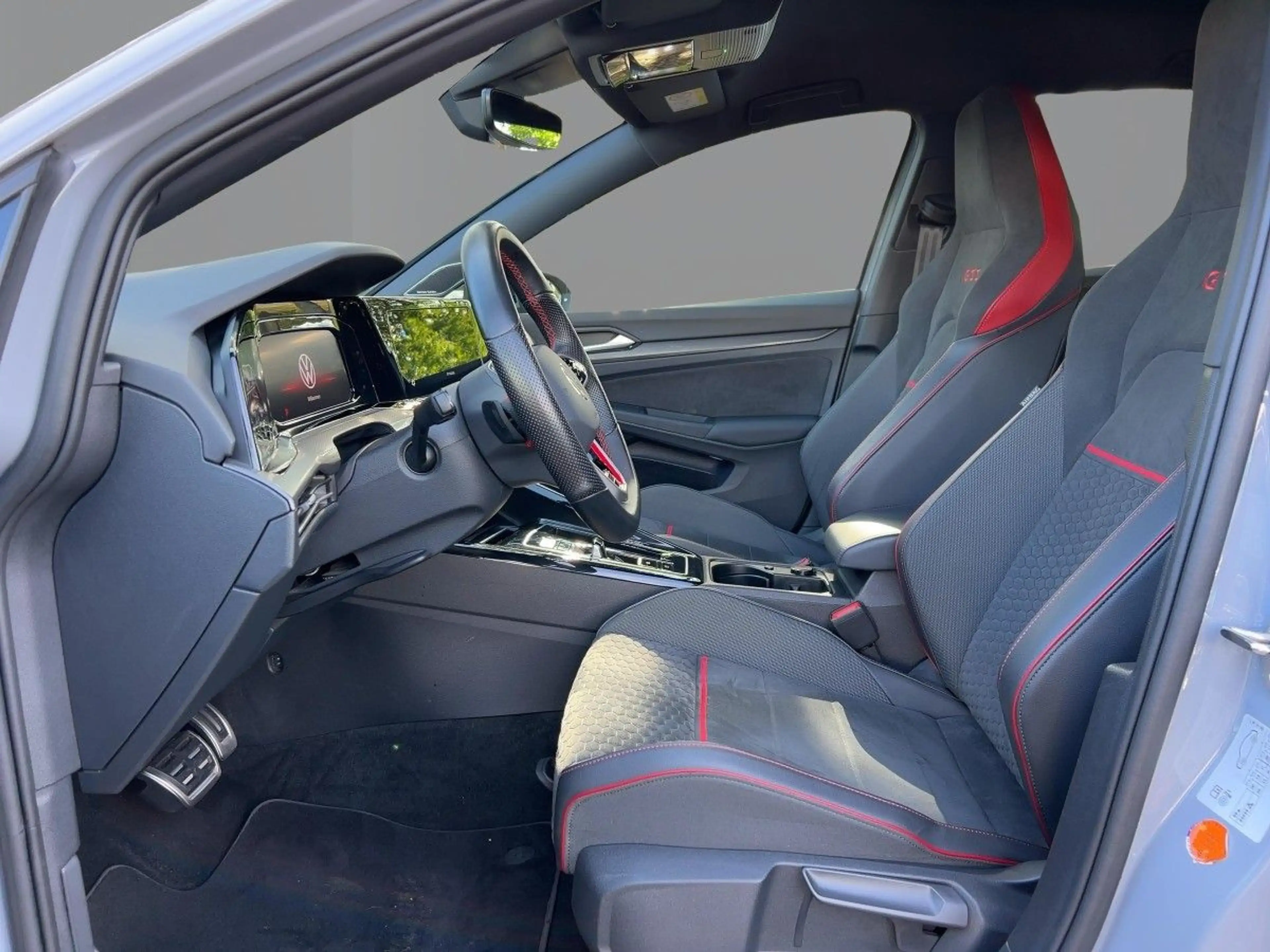Volkswagen Golf GTI Golf VIII 2.0 TSI GTI DSG Clubsport Head up Disp — photo 9