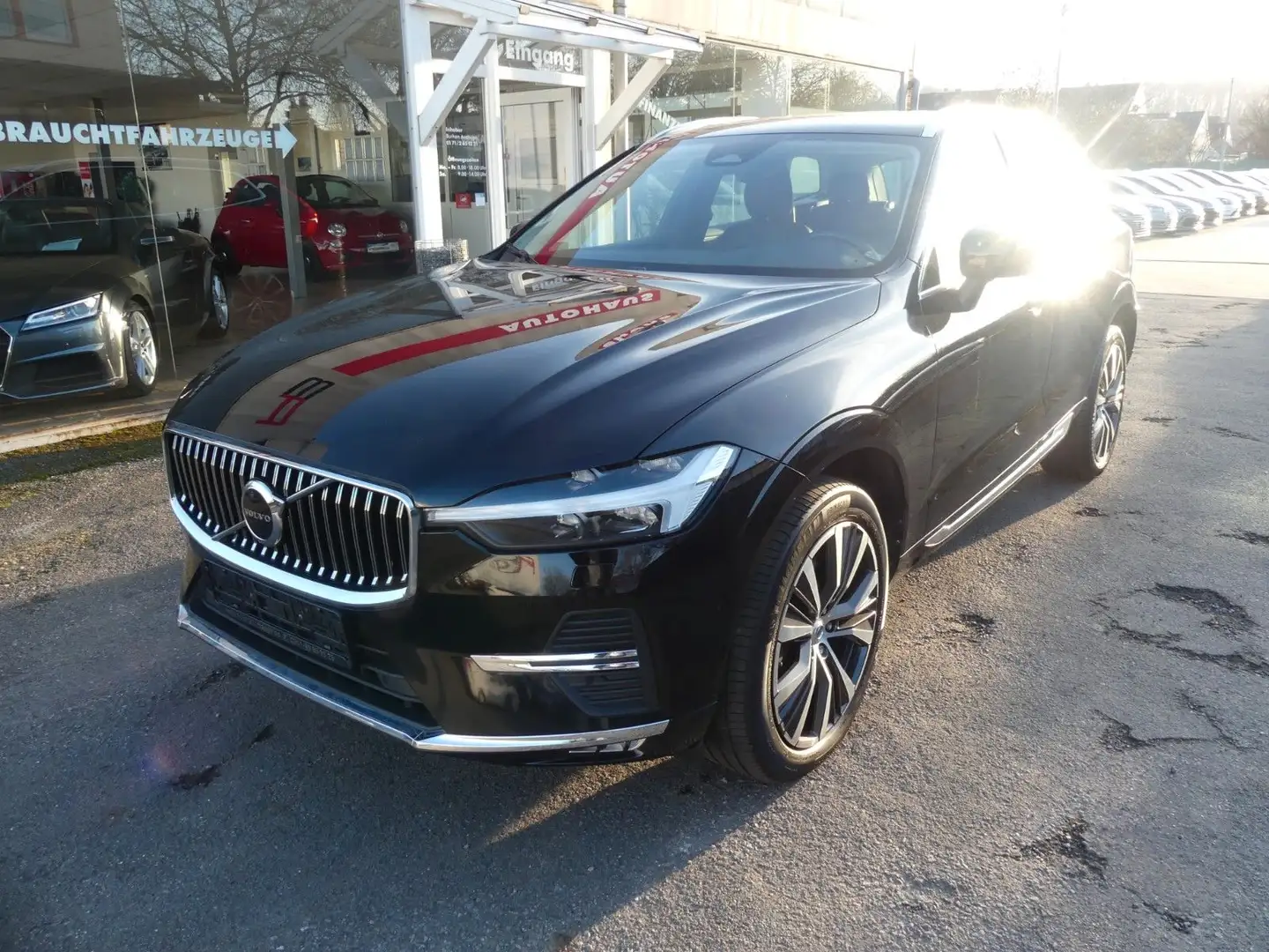 Volvo XC60 Inscription AWD Automatik Schwarz - 2
