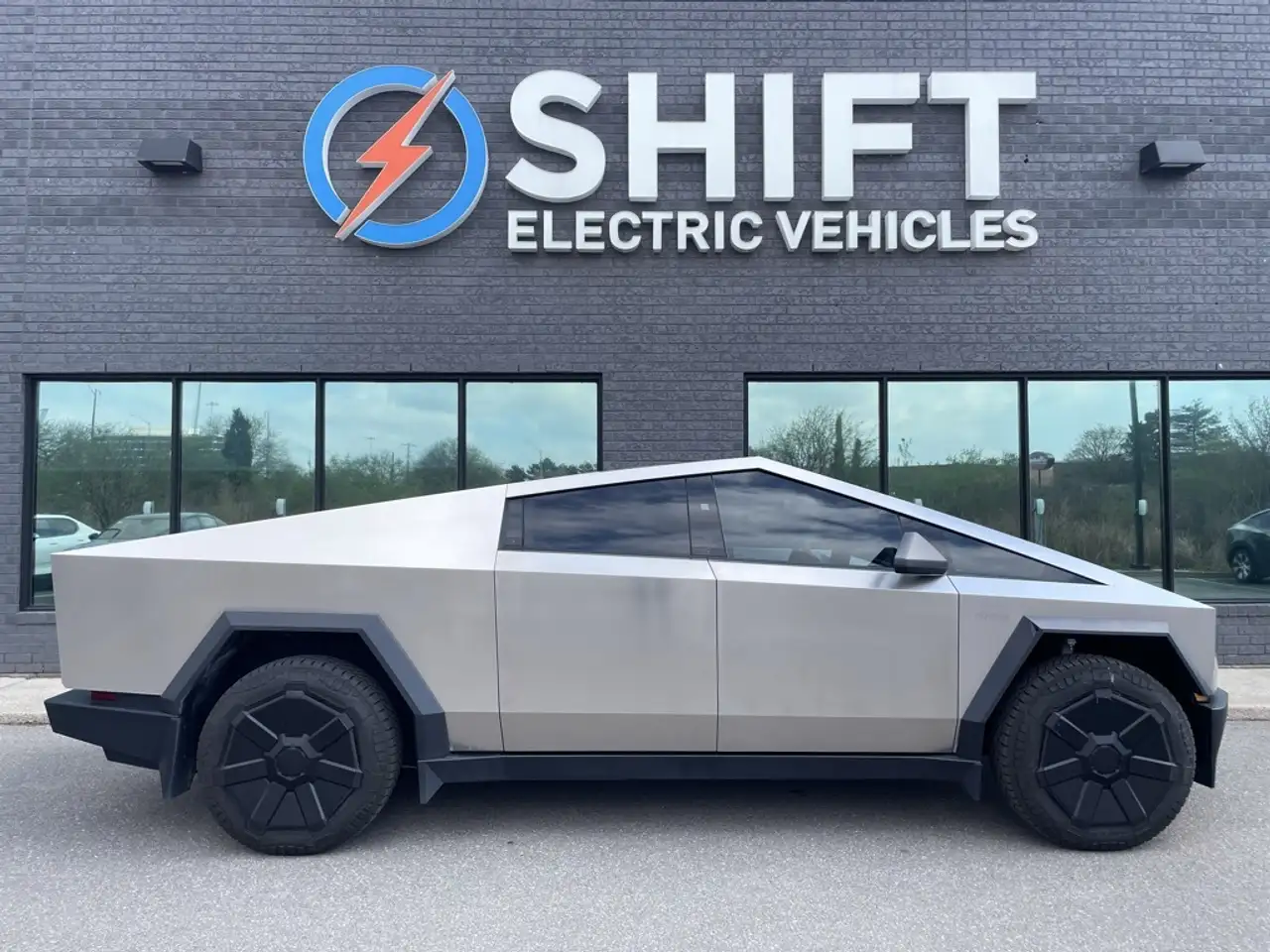 2024 Tesla Cybertruck