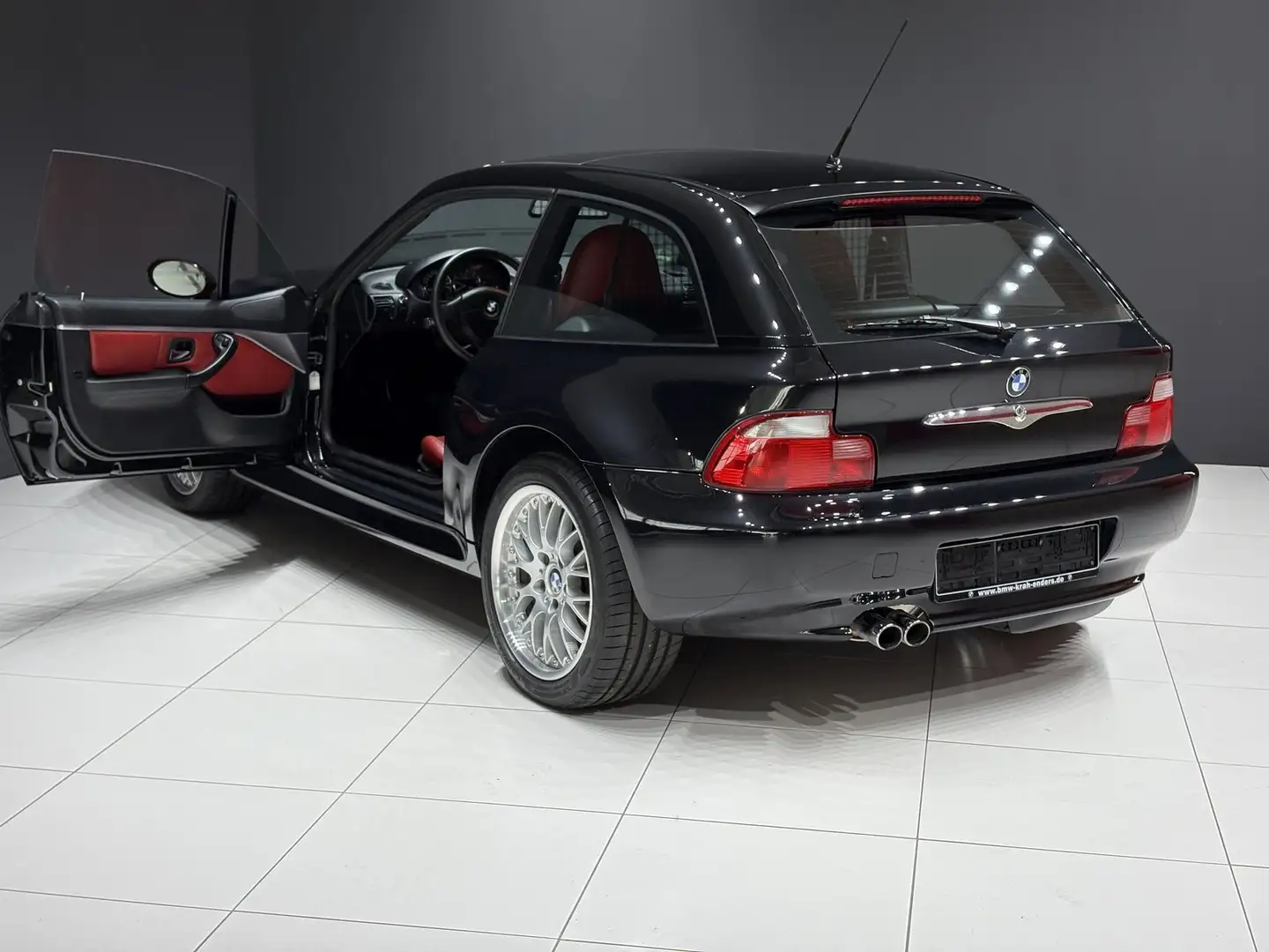 BMW Z3 Coupe crna - 2