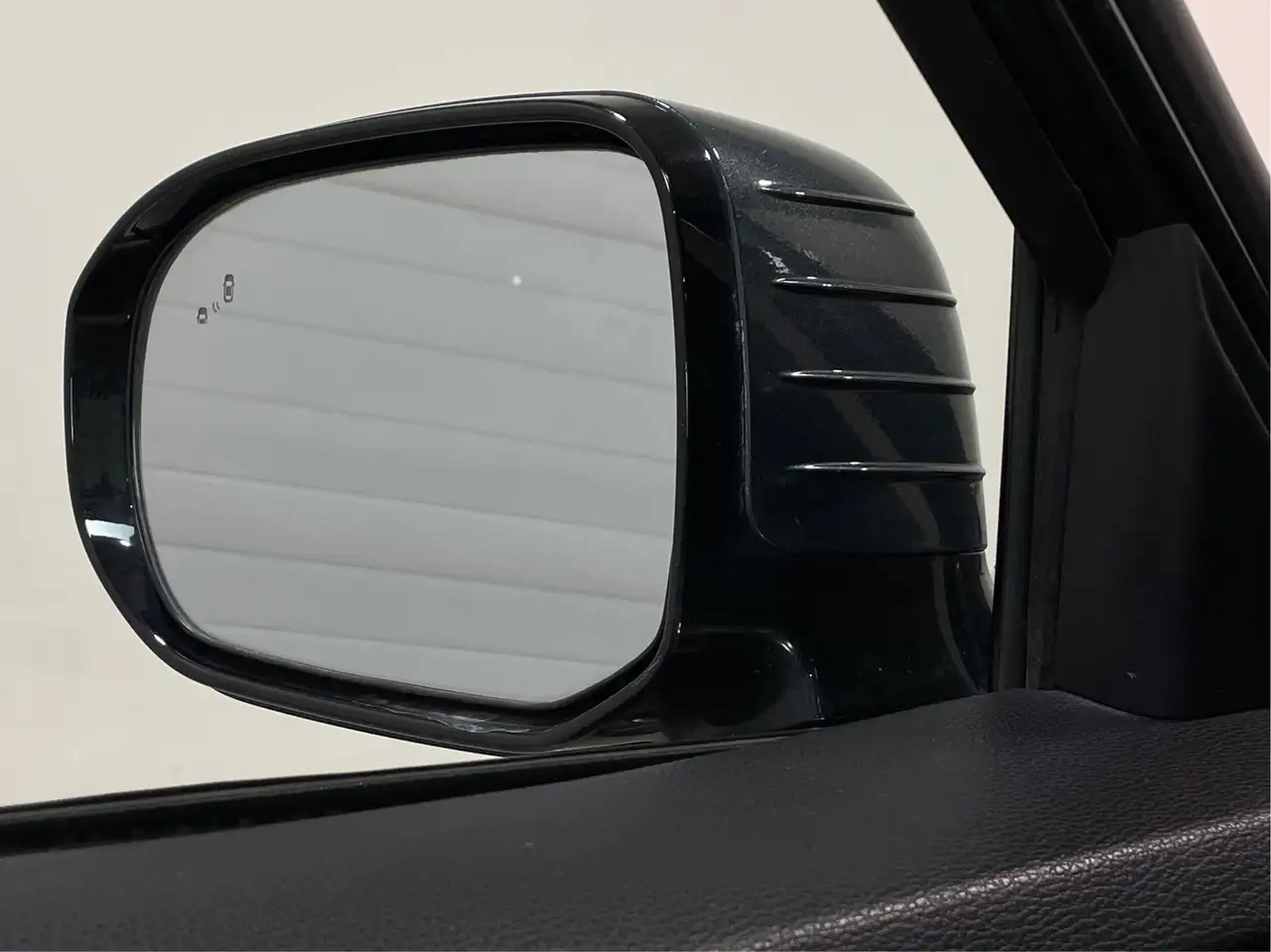 Kia Telluride снимка Kia Telluride