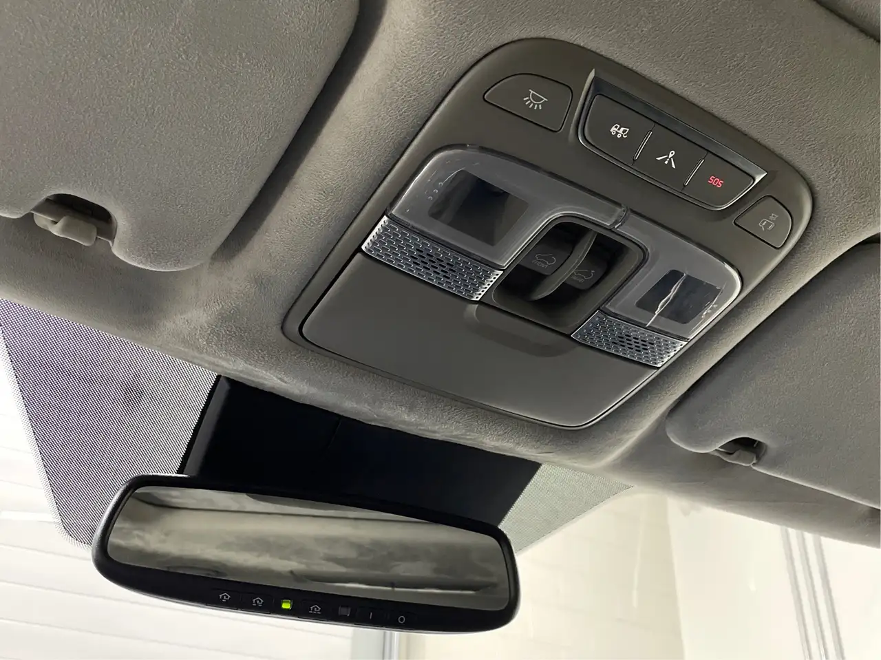 Kia Telluride снимка Kia Telluride