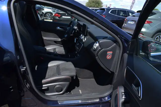 Mercedes-Benz A view 12