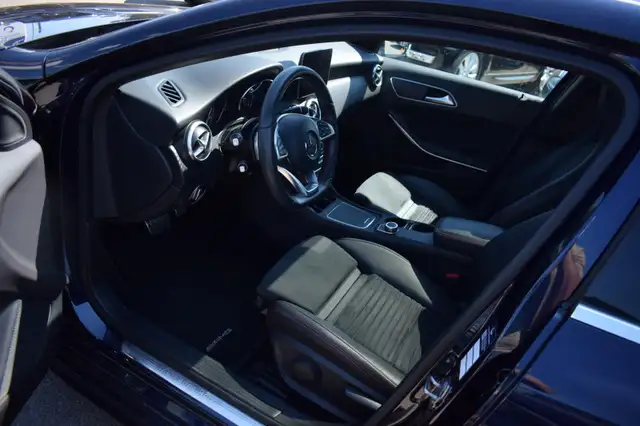 Mercedes-Benz A view 4