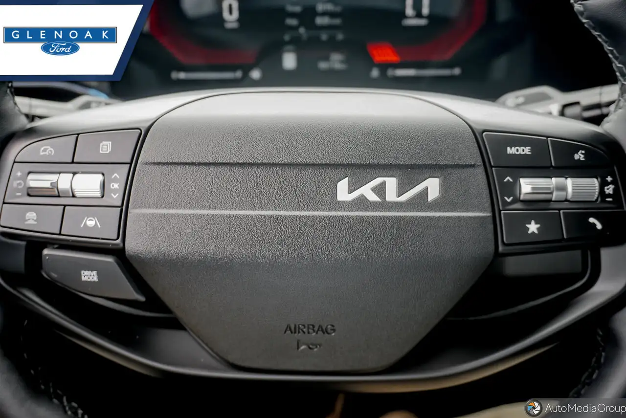 Kia K4 снимка Kia K4