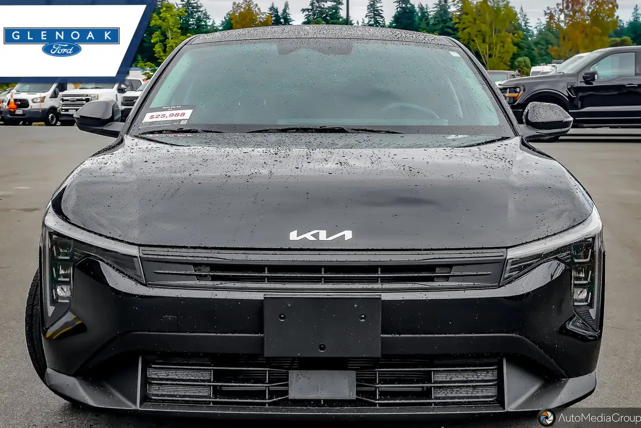 Kia K4 снимка Kia K4