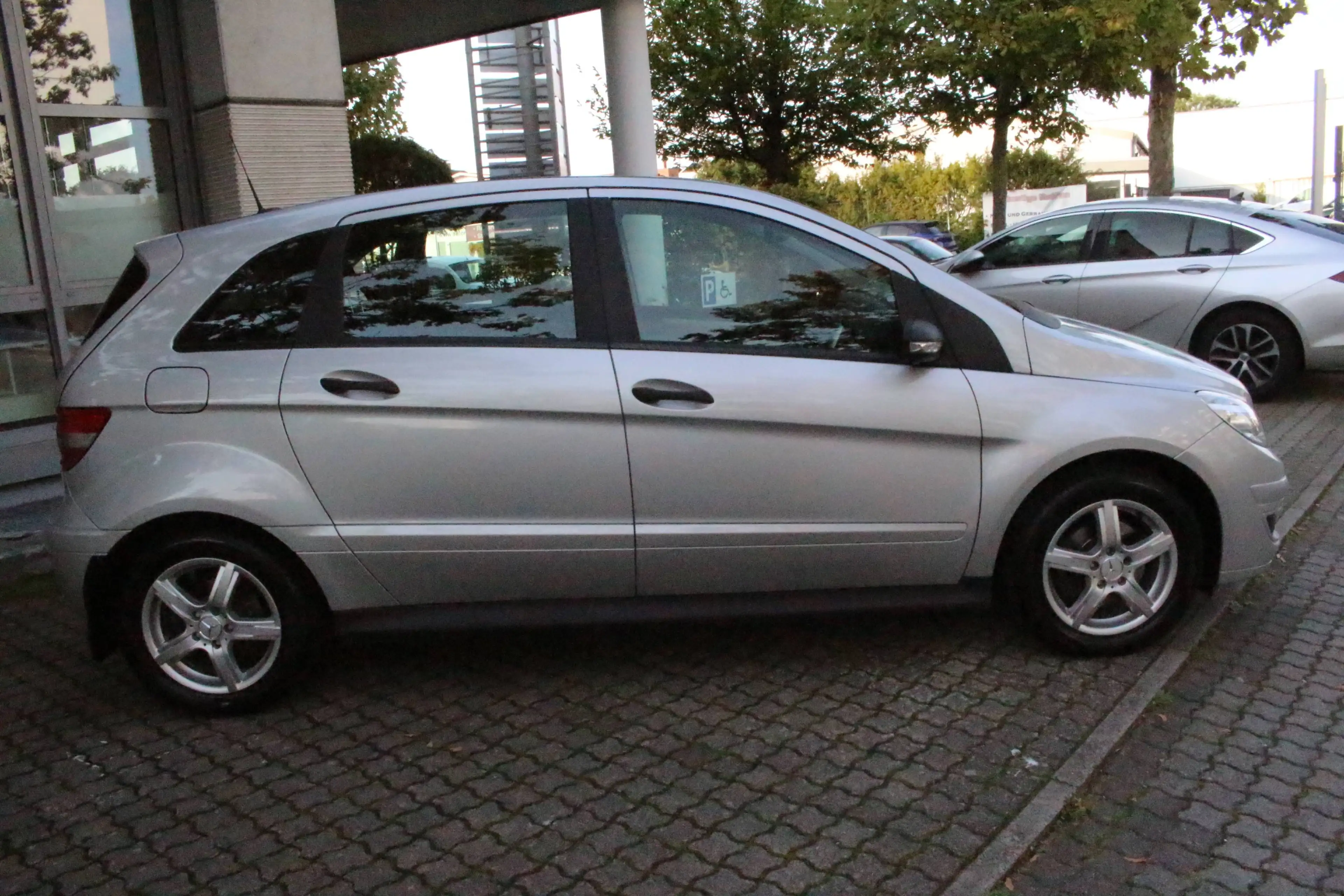 Mercedes-Benz B 200 B 200 (245.233) — photo 4