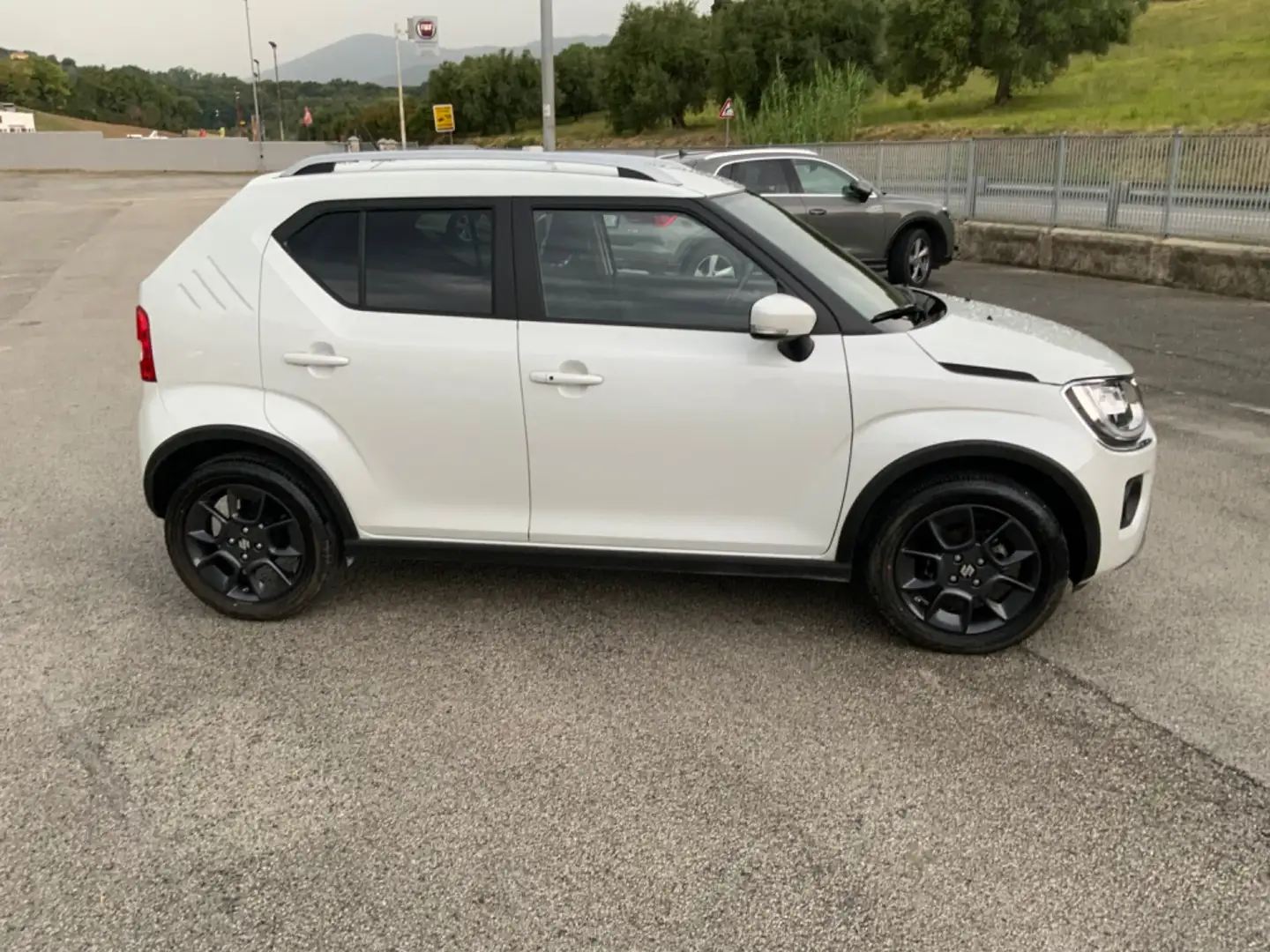 Suzuki Ignis 1.2 Hybrid 4WD All Grip Top Blanc - 1