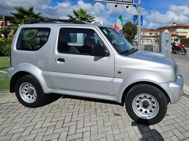 Suzuki Jimny Jimny 1.5 ddis td 4wd