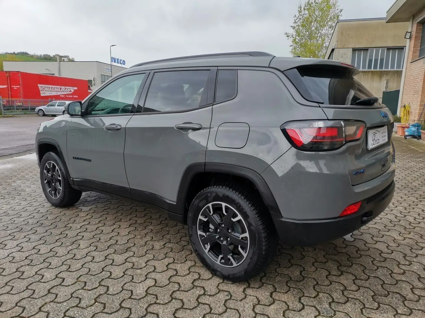 Jeep Compass 1.3 T4 240CV PHEV AT6 4xe Trailhawk PRONTA CONSEGN Gris - 2