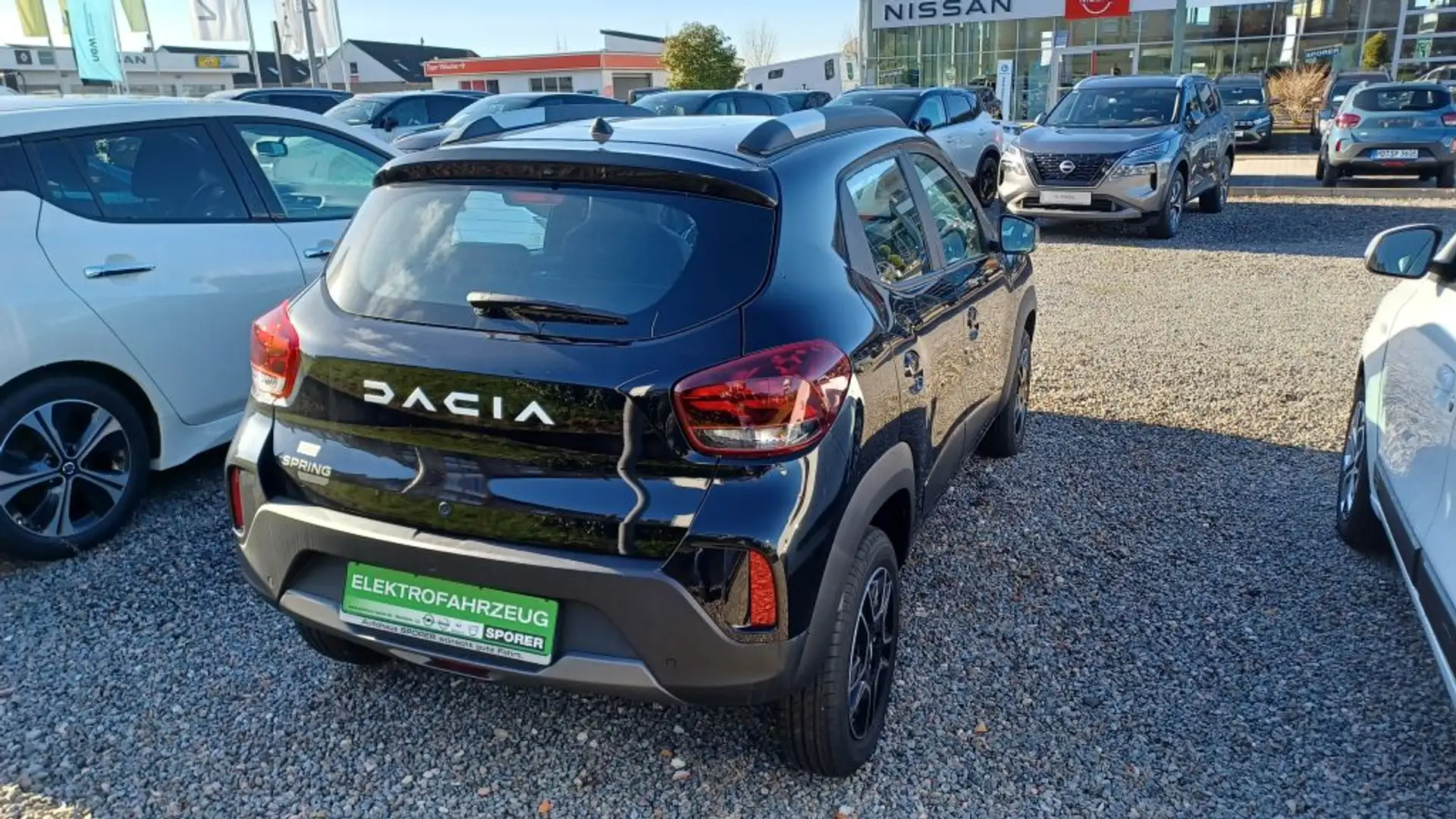 Dacia Spring ESSENTIAL Negro - 2