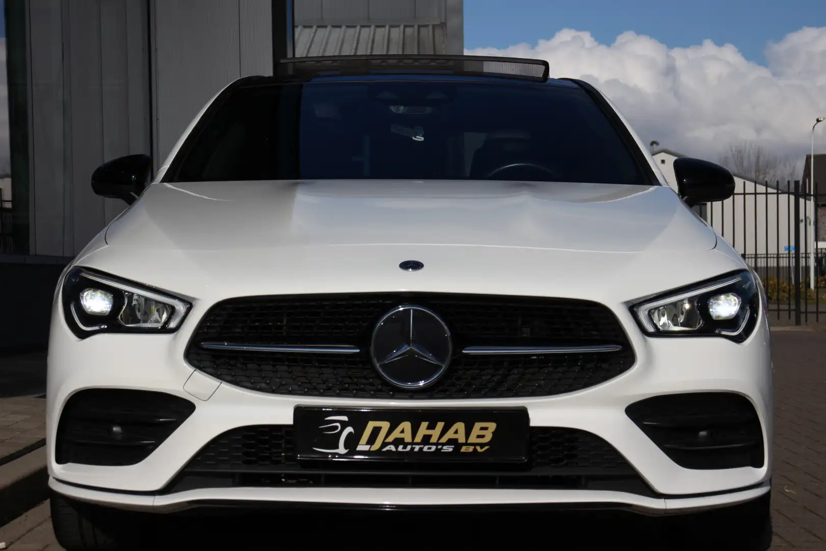 Mercedes-Benz CLA 250 e AMG Edition | Pano | Nightpakket | Sfeerverlicht Wit - 2