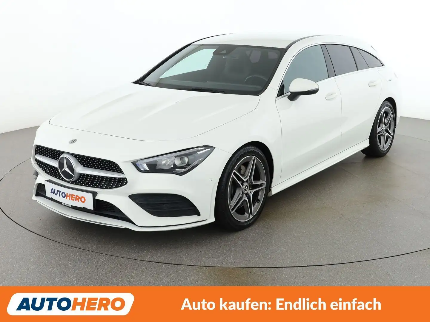 Mercedes-Benz CLA 220 CLA 220 d Shooting Brake AMG Line Weiß - 1