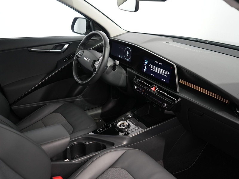 Kia e-Niro EV DynamicLine 64.8 kWh | SOH 97.5% | Winterpakket — photo 4