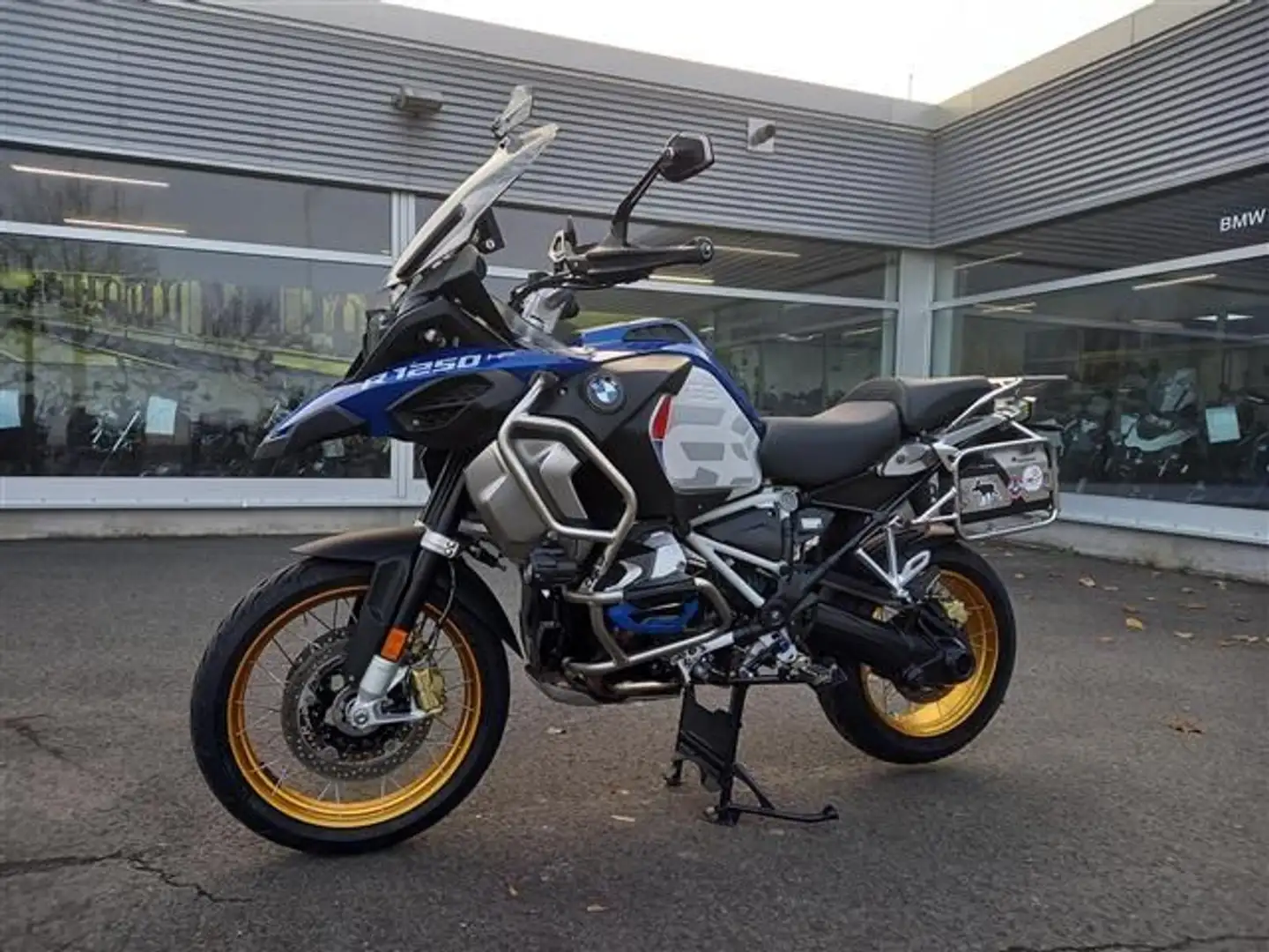 BMW R 1250 GS Adventure mit HP Frästeile-Pak Blanc - 1