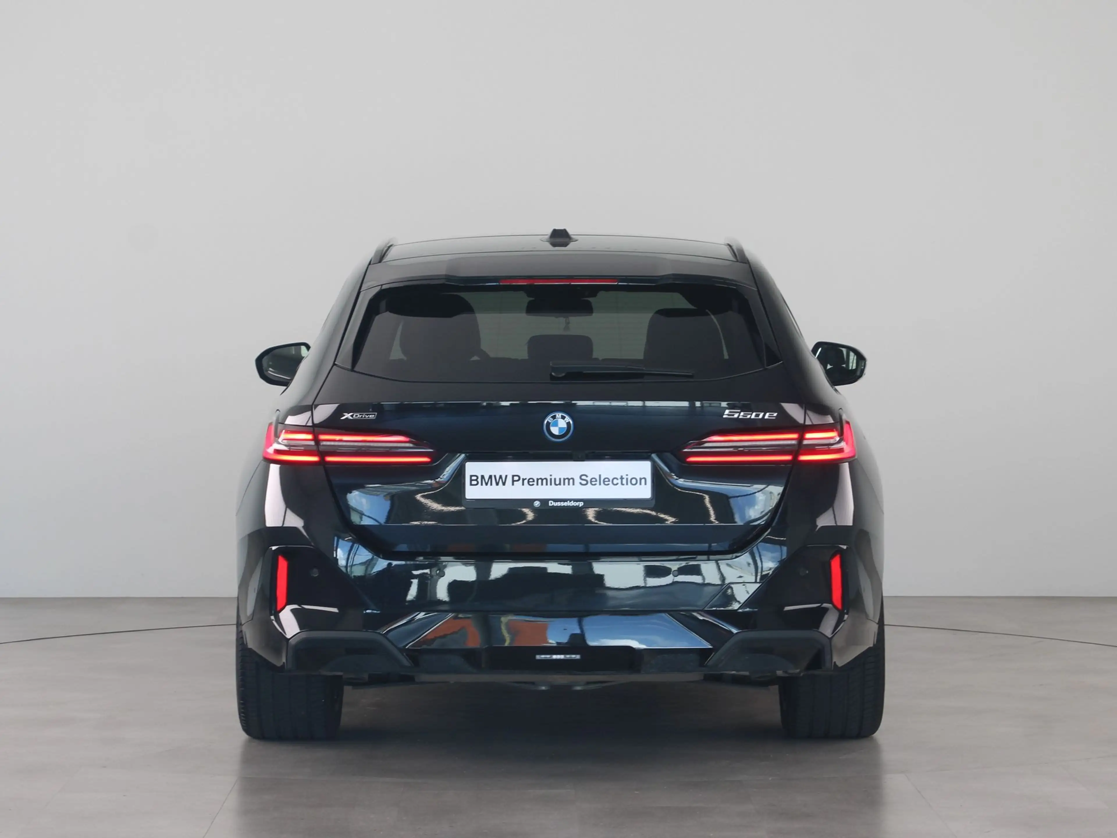 BMW 550 5 Serie Touring 550e xDrive — photo 6