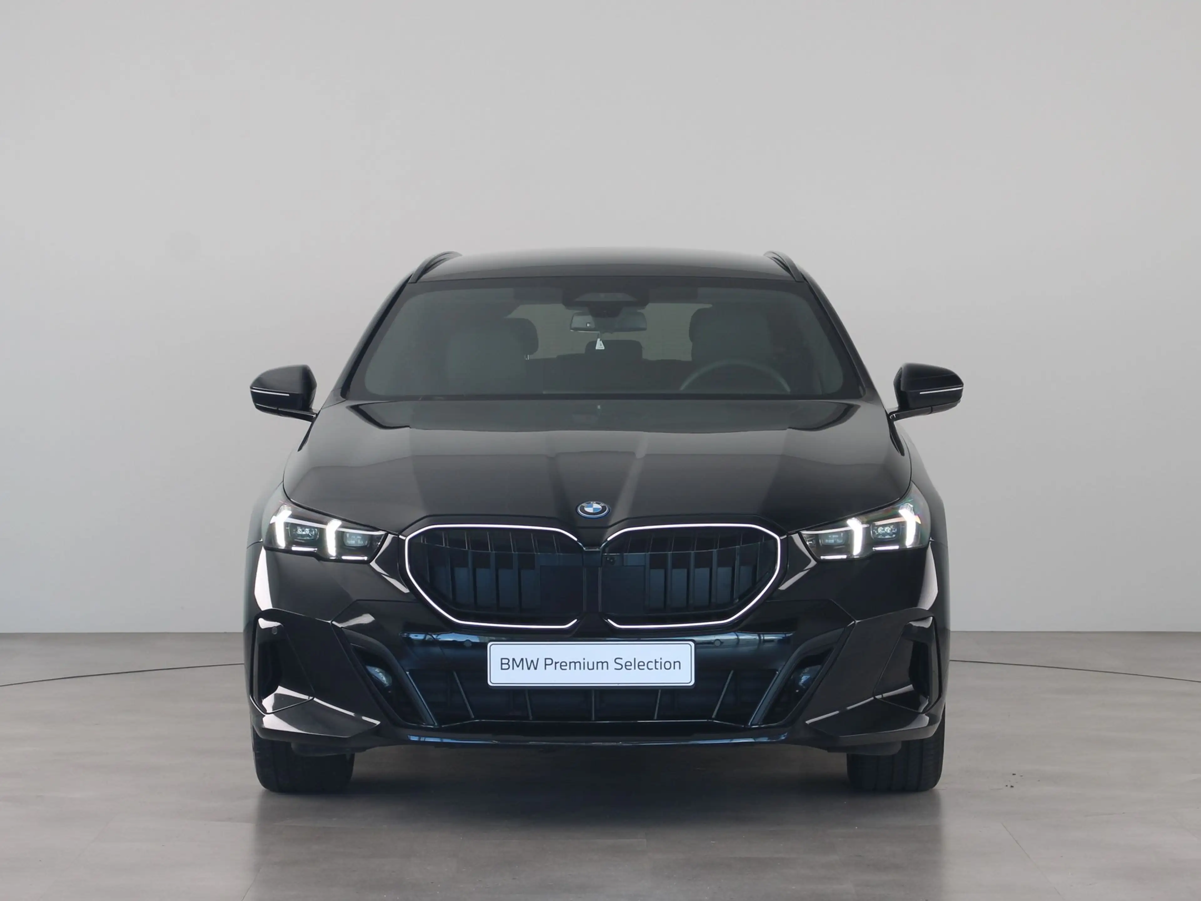 BMW 550 5 Serie Touring 550e xDrive — photo 2
