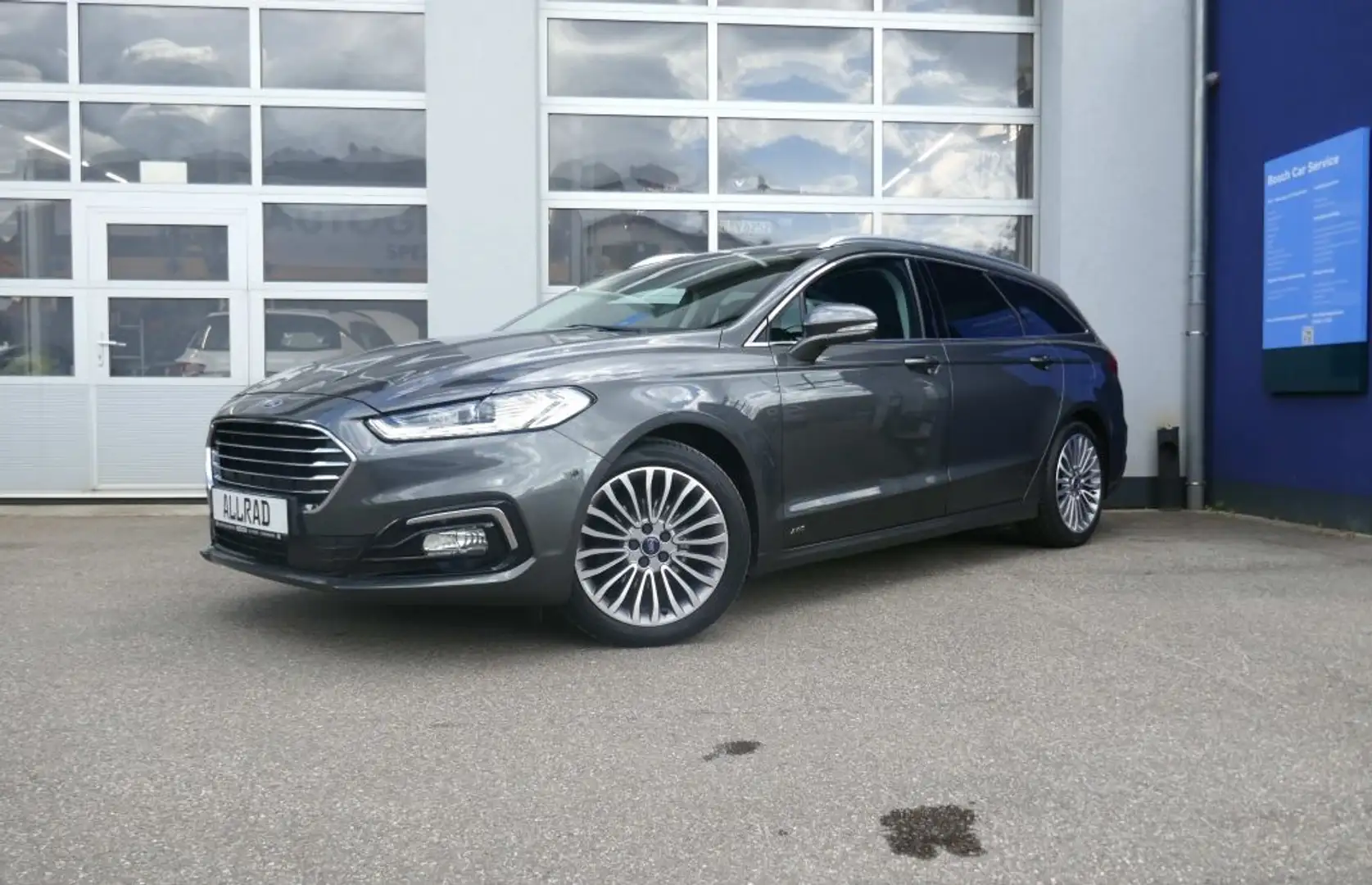Ford Mondeo Turnier 2.0 EcoBlue Allrad Aut. ACC AHK LED Gris - 1