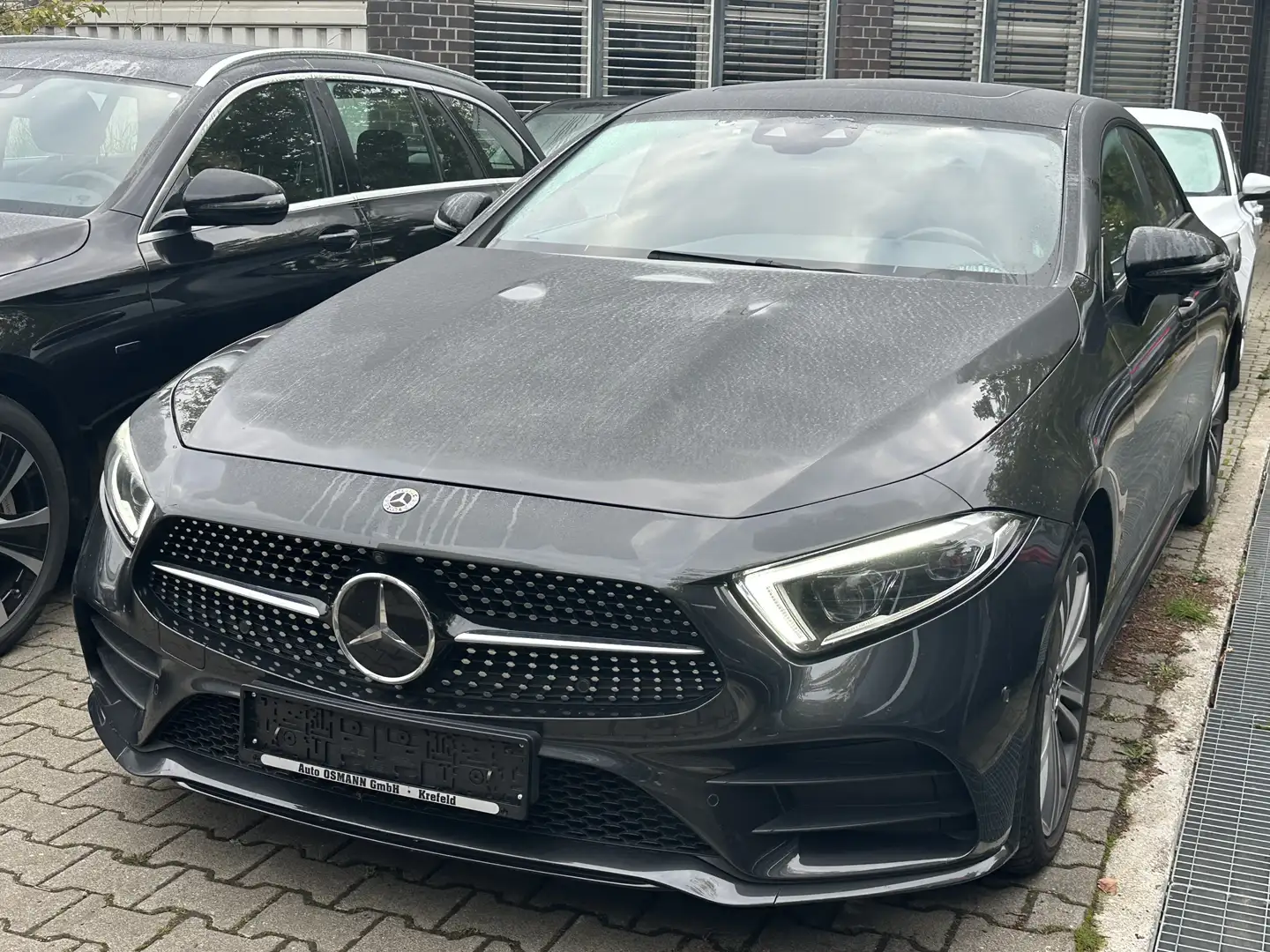 Mercedes-Benz CLS 350 d 4Matic 9G-TRONIC AMG Line   Distr+ Grijs - 1