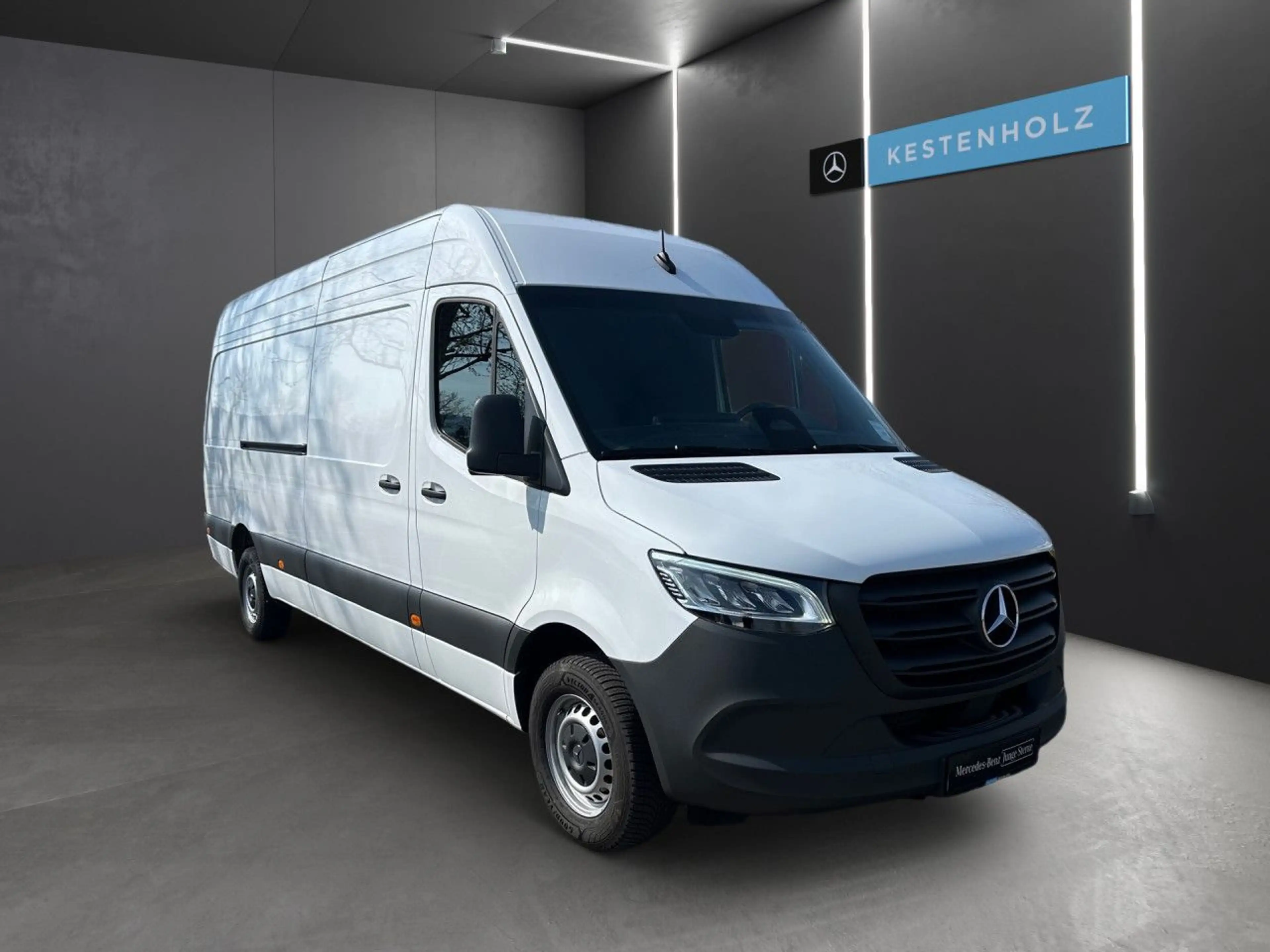 Mercedes-Benz Sprinter 317 CDI Kasten Hochdach Lang — photo 3