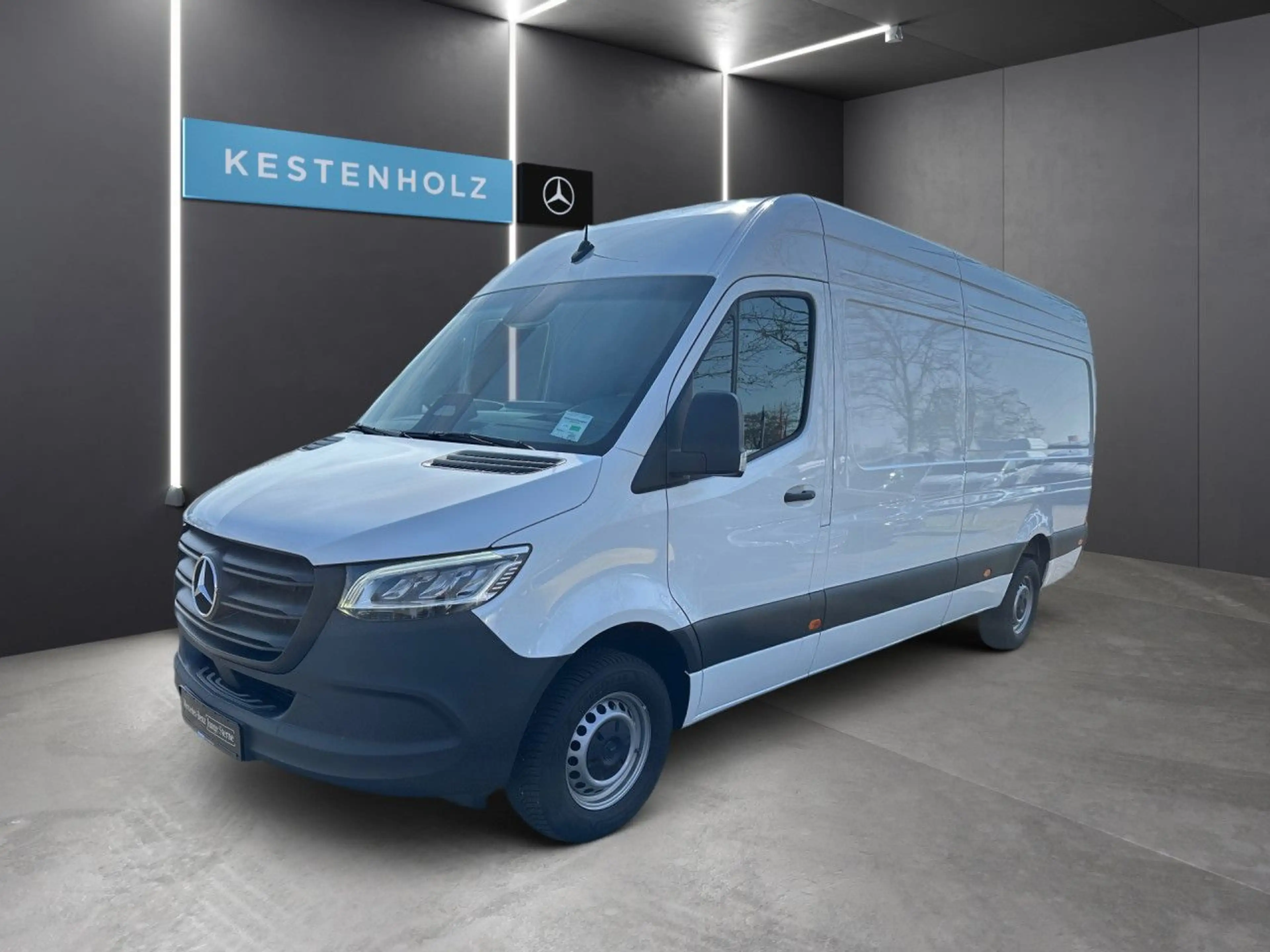 Mercedes-Benz Sprinter 317 CDI Kasten Hochdach Lang — photo 2