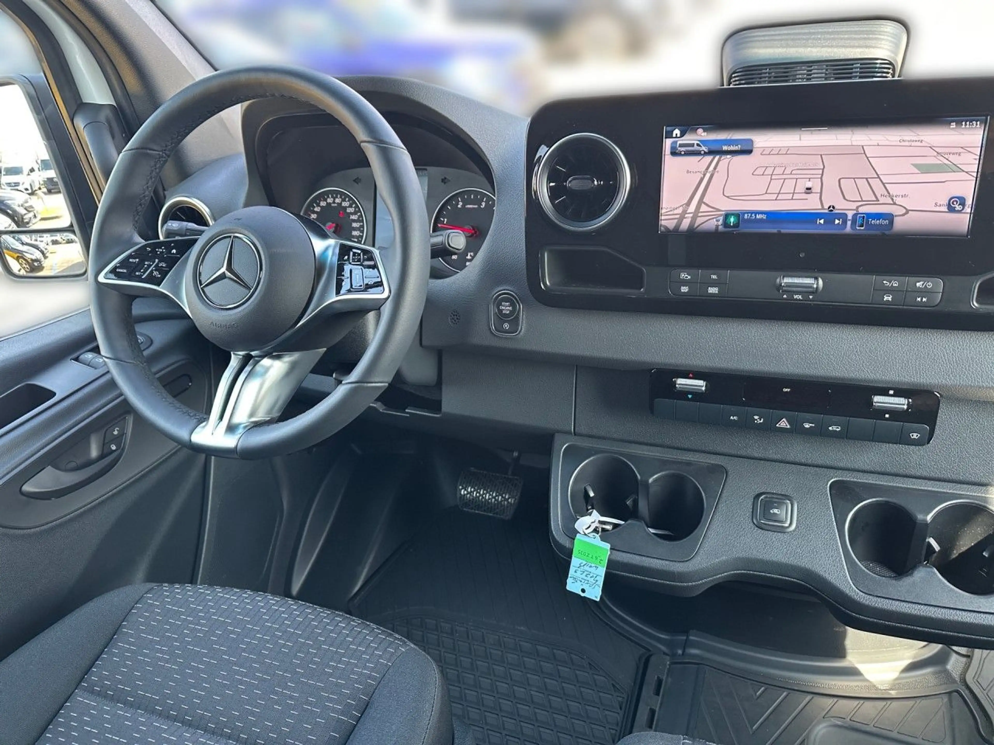 Mercedes-Benz Sprinter 317 CDI Kasten Hochdach Lang — photo 11