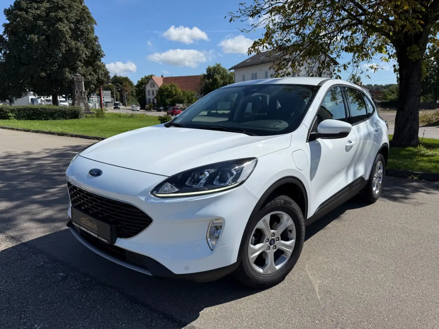 Ford Kuga 2.5 Plug-In Hybrid Cool & Connect AHK NAVI Weiß - 1