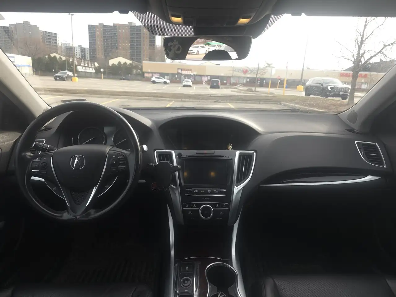 Acura TLX снимка Acura TLX