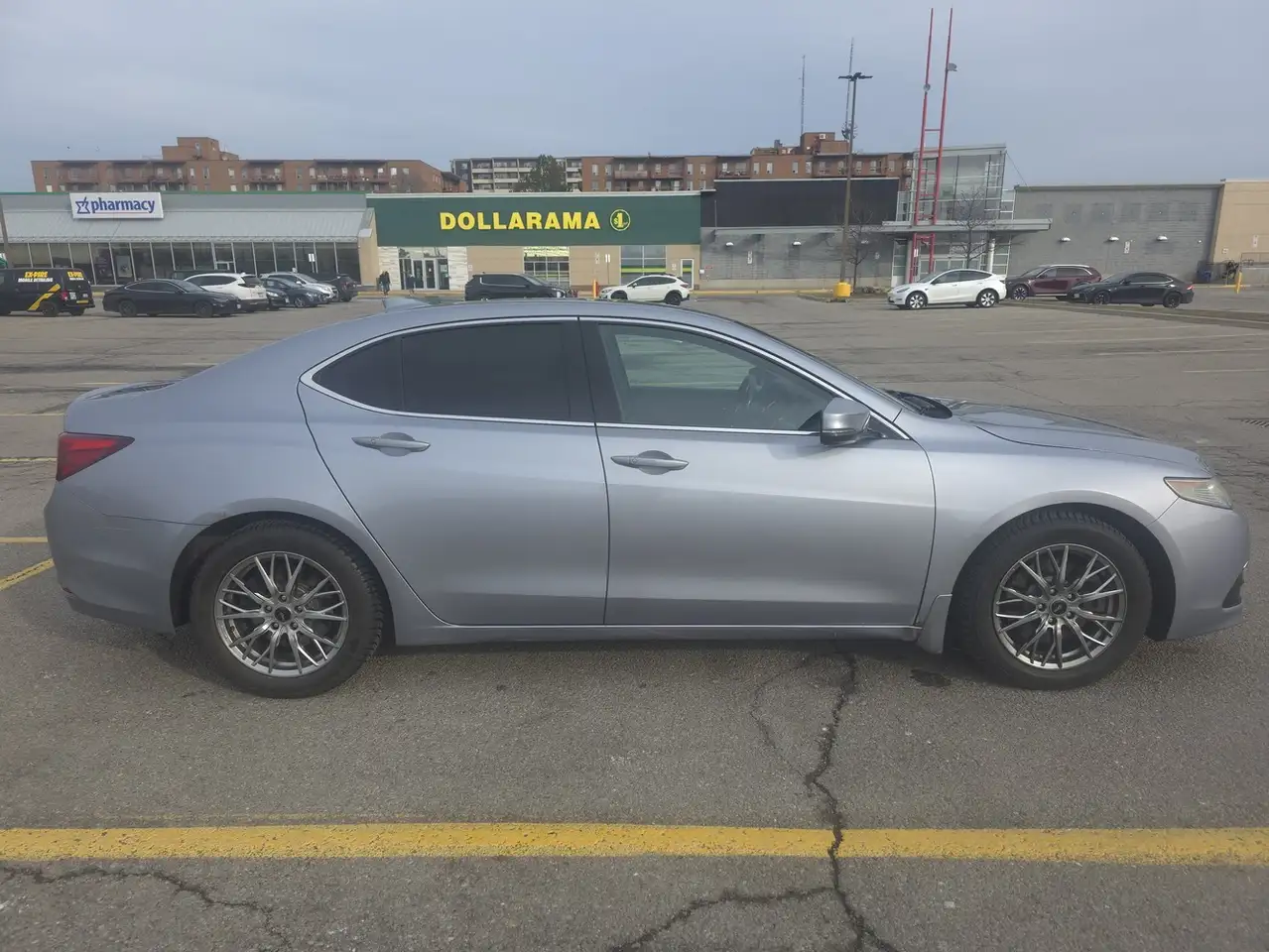 Acura TLX снимка Acura TLX