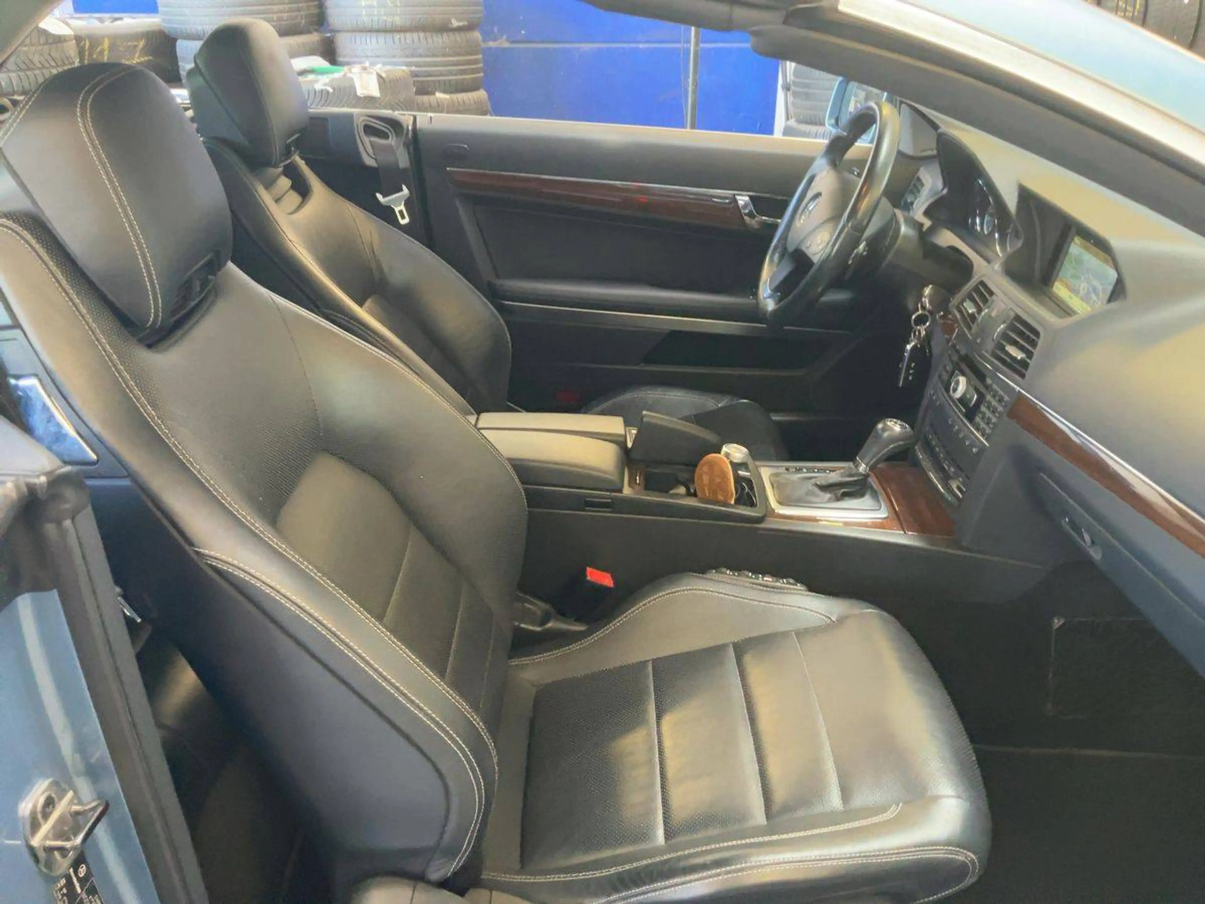 Mercedes-Benz E 350 CGI AMG-Line *Navi| Xenon| Kamera* — photo 3