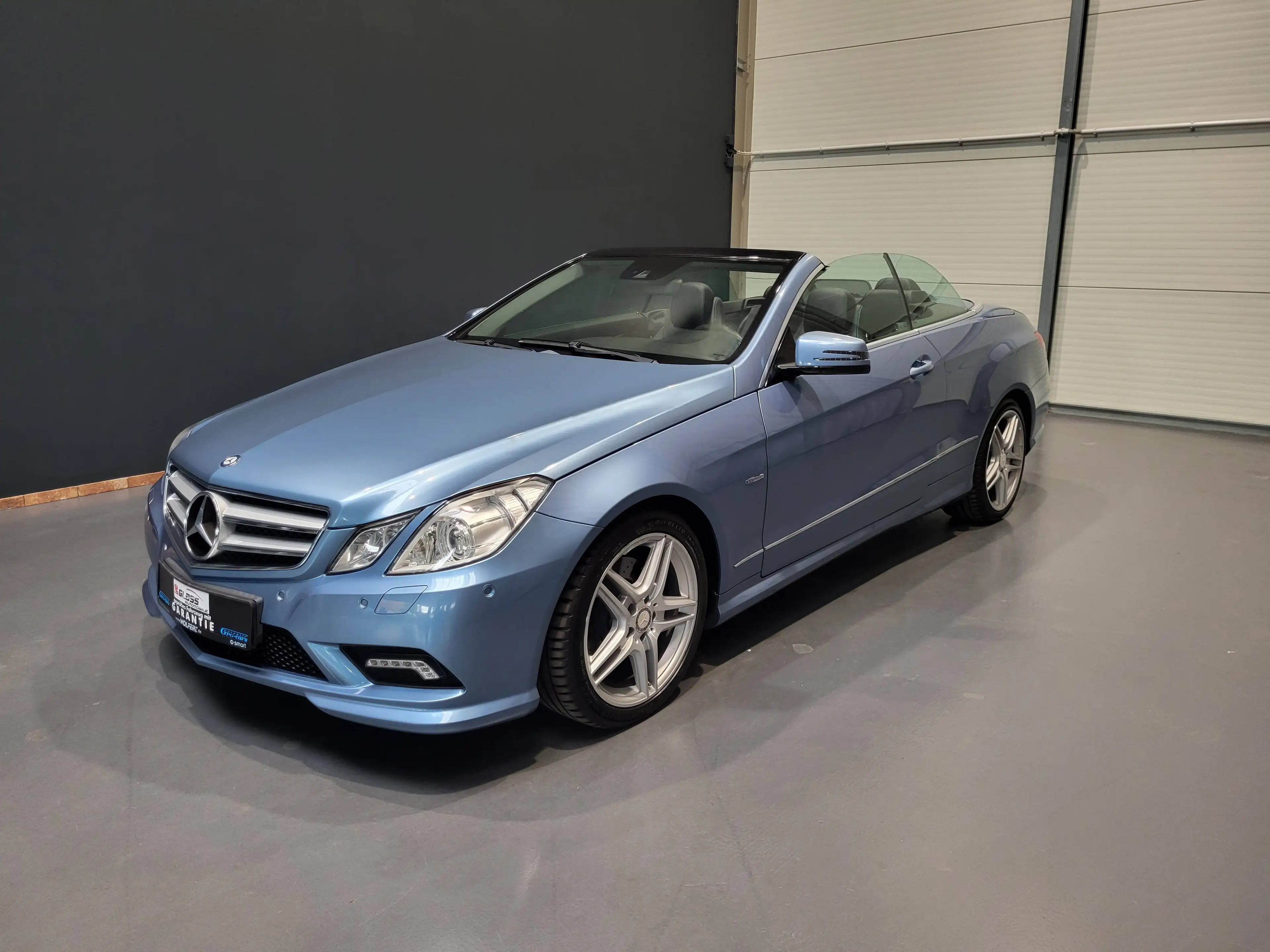 Mercedes-Benz E 350 CGI AMG-Line *Navi| Xenon| Kamera*