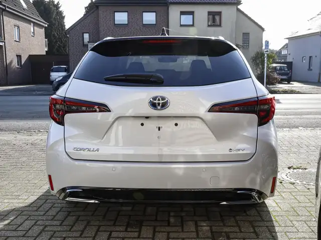 Toyota Corolla view 3
