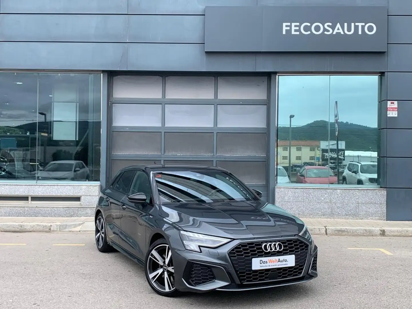 Audi A3 Sportback Black line edit 35 TFSI 110kW Grau - 1