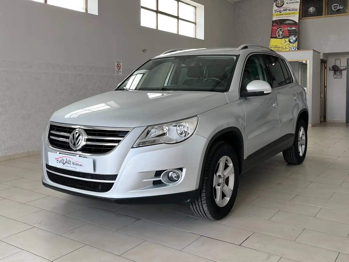 Volkswagen Tiguan Tiguan 2.0 tdi Sport Argento - 2
