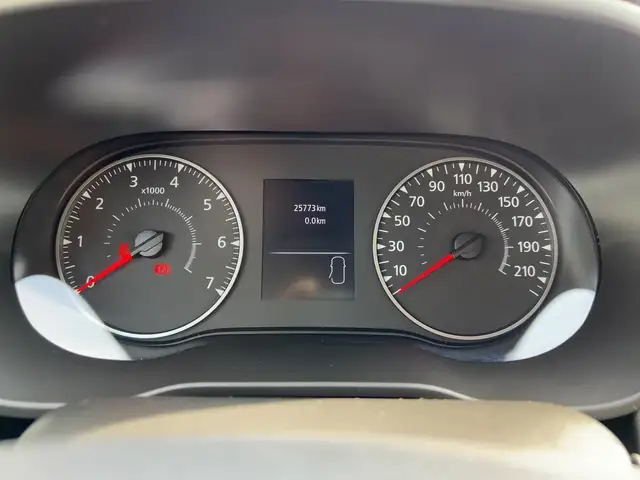Dacia Duster view 13