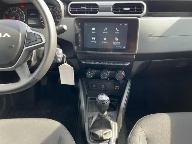 Dacia Duster view 12