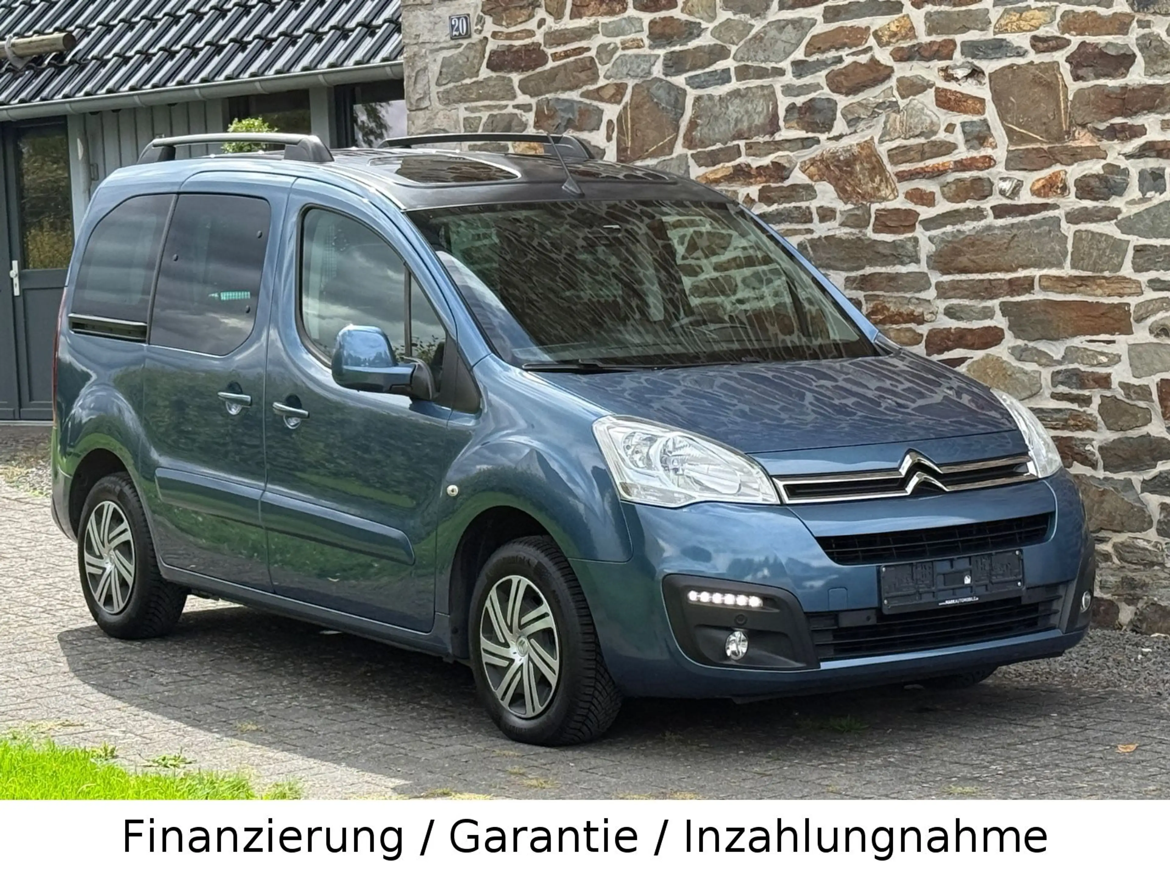 Citroen Berlingo Kombi Shine Automatik / CarPlay / AHK