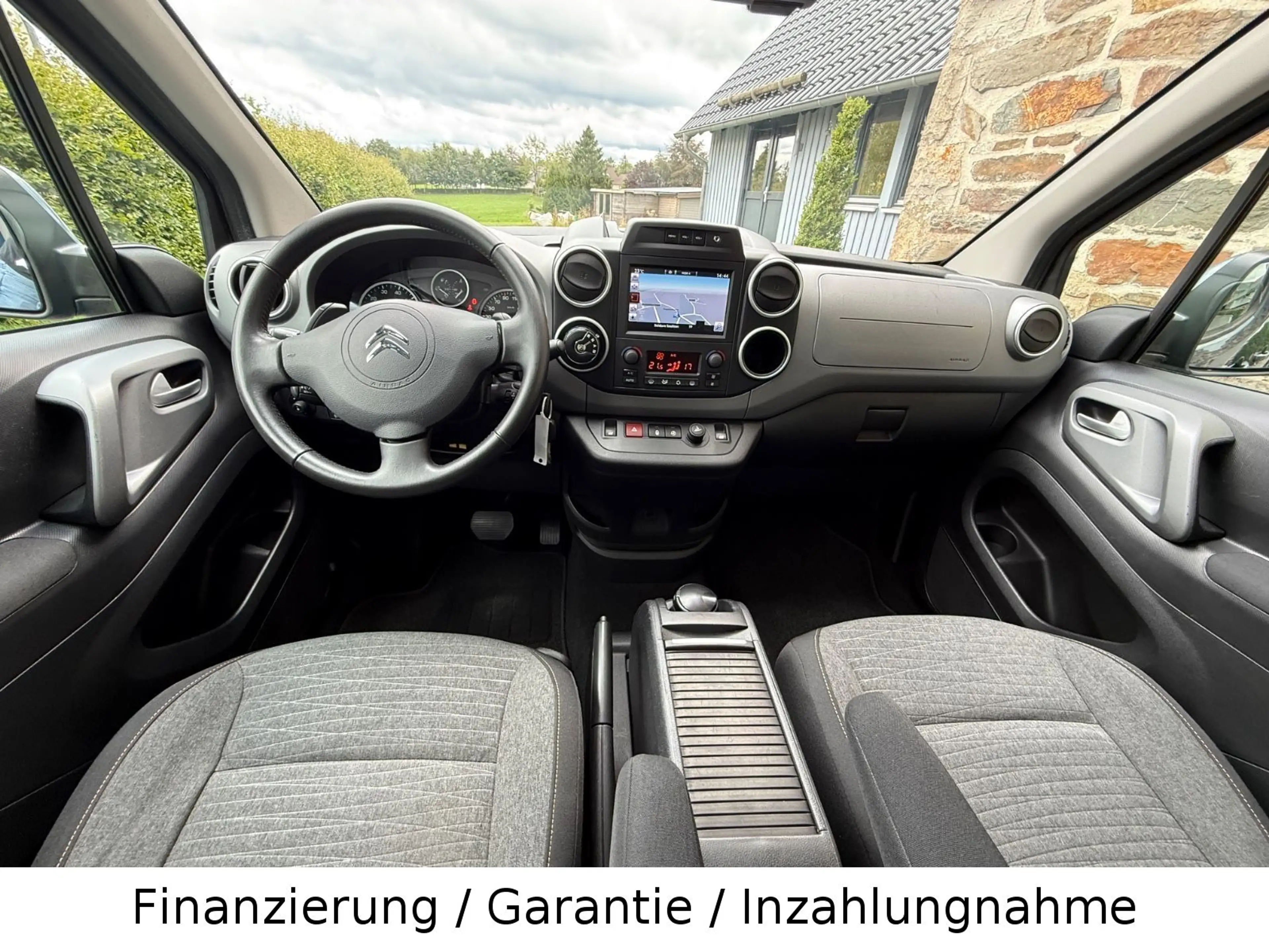 Citroen Berlingo Kombi Shine Automatik / CarPlay / AHK — photo 13