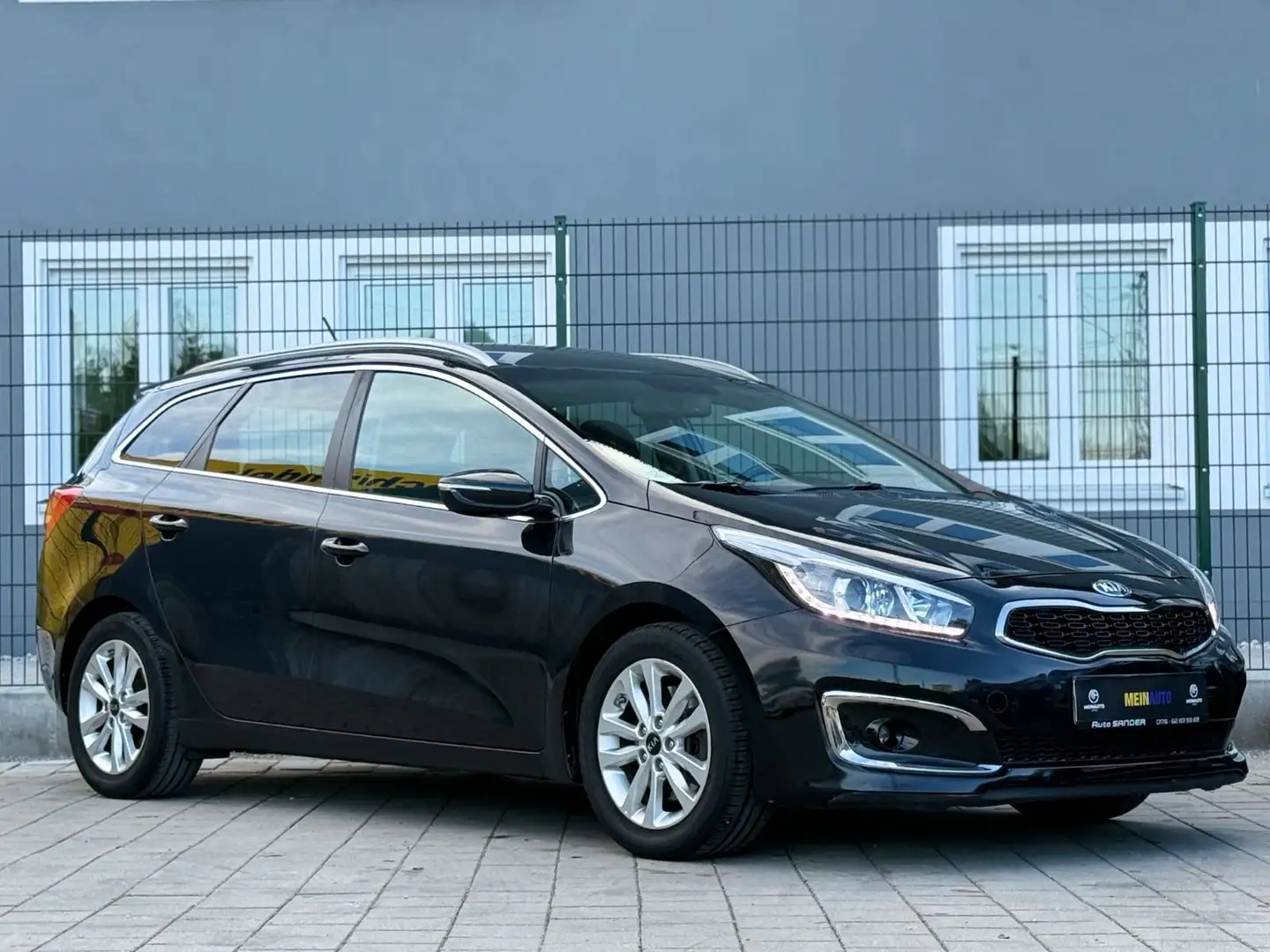 Kia Ceed / cee'd CEE`D /KAMERA/NAVI/PDC/LENK-H/TEMP Schwarz - 2