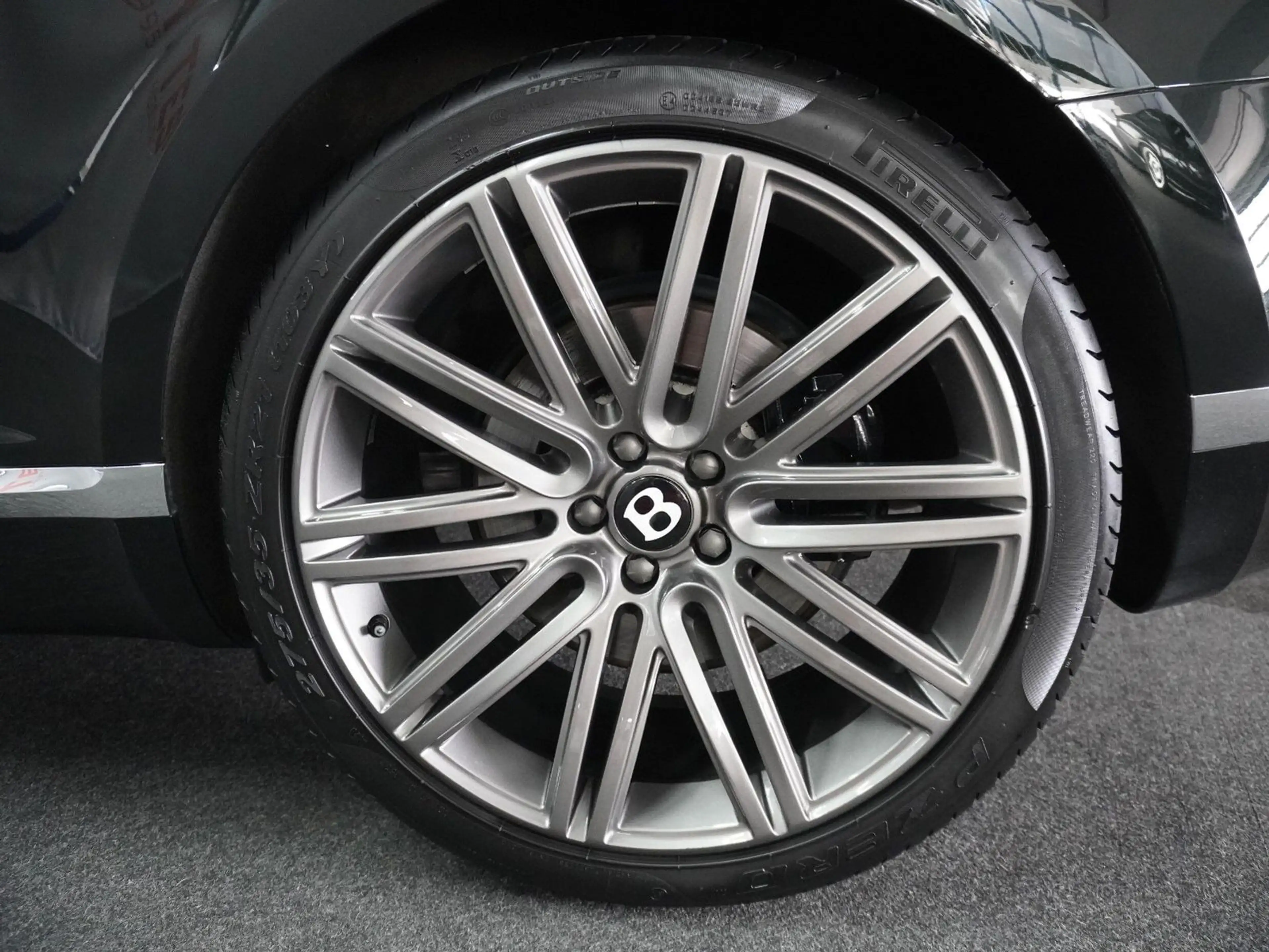 Bentley Continental W12 GT Speed 2.Hd. NAVI LEDER — photo 8