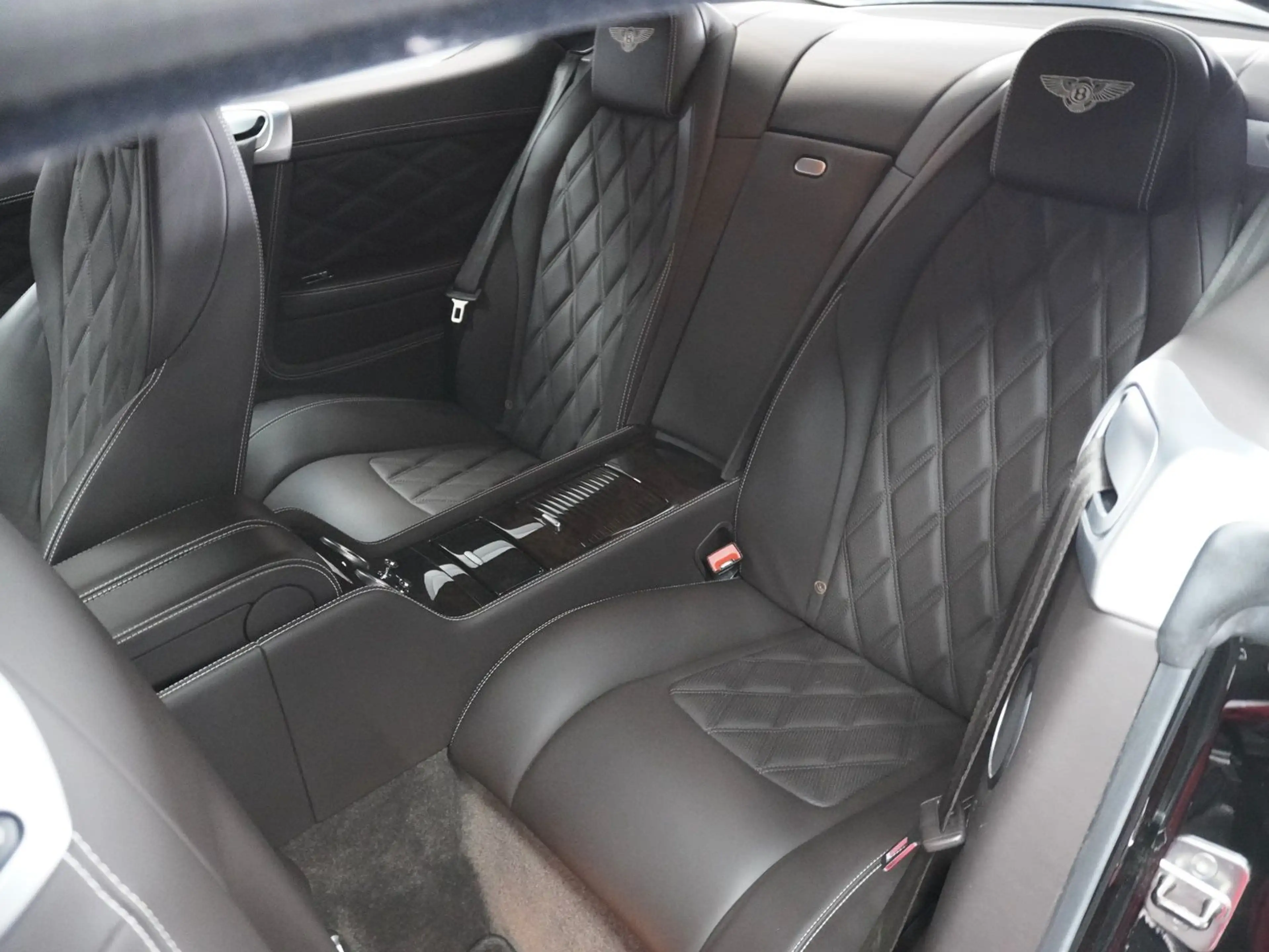 Bentley Continental W12 GT Speed 2.Hd. NAVI LEDER — photo 11