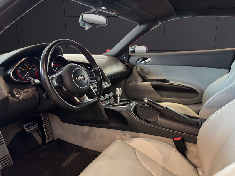 Audi R8 V10 5.2FSI|Keramik|MagRide|B&O|KlappenAGA|AWD — photo 9