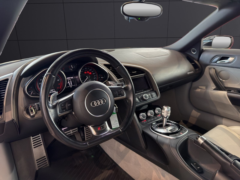 Audi R8 V10 5.2FSI|Keramik|MagRide|B&O|KlappenAGA|AWD — photo 10