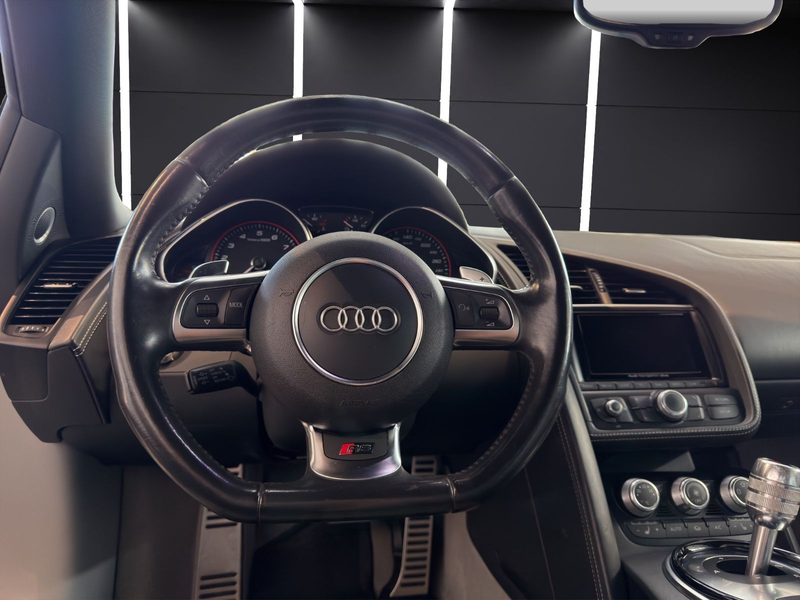 Audi R8 V10 5.2FSI|Keramik|MagRide|B&O|KlappenAGA|AWD — photo 12