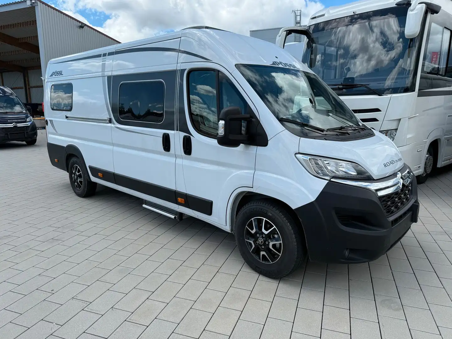 Pössl D-Line Roadcruiser Wit - 1