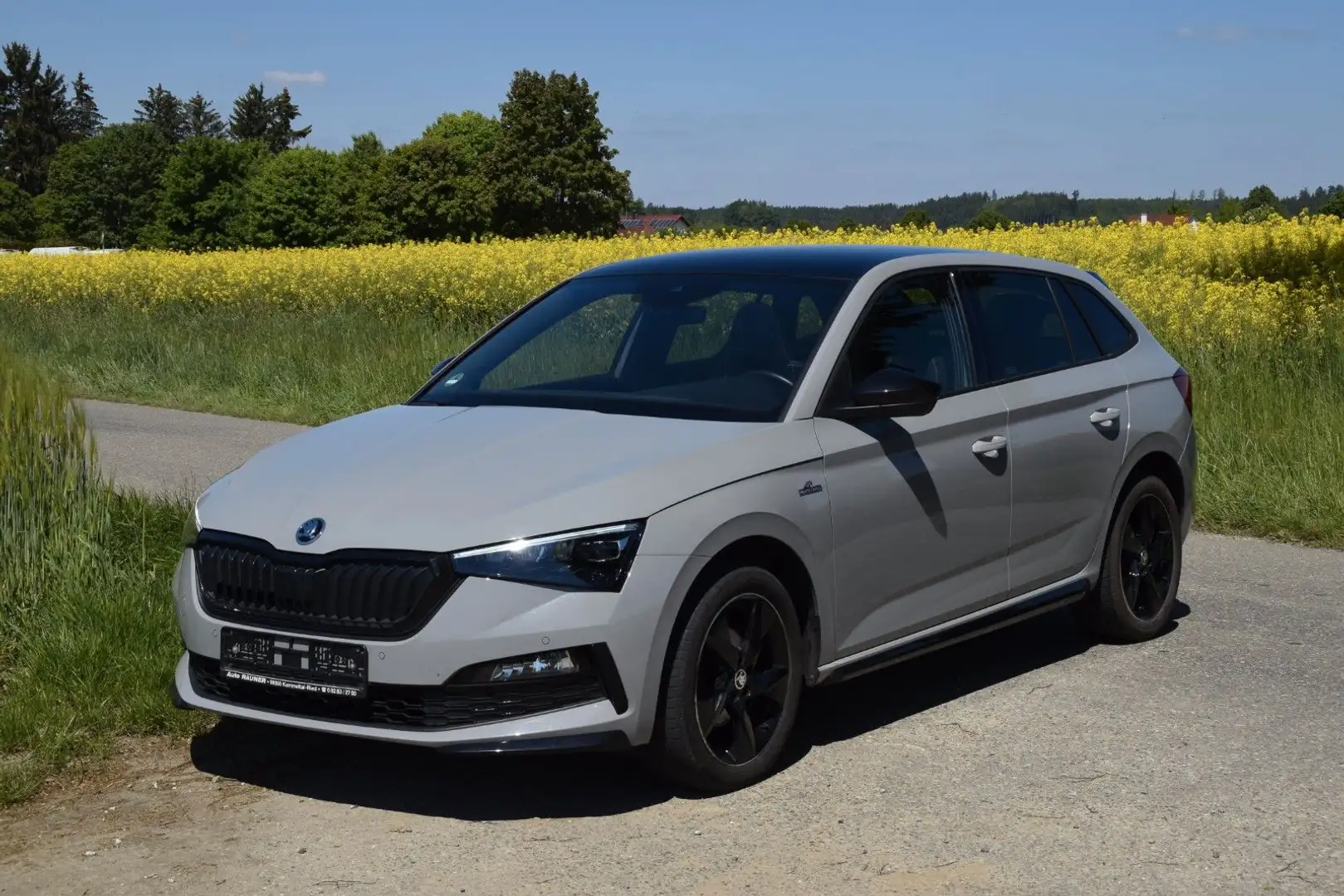 Skoda Scala Monte Carlo Panoramadach 5 J. Garantie Grau - 2