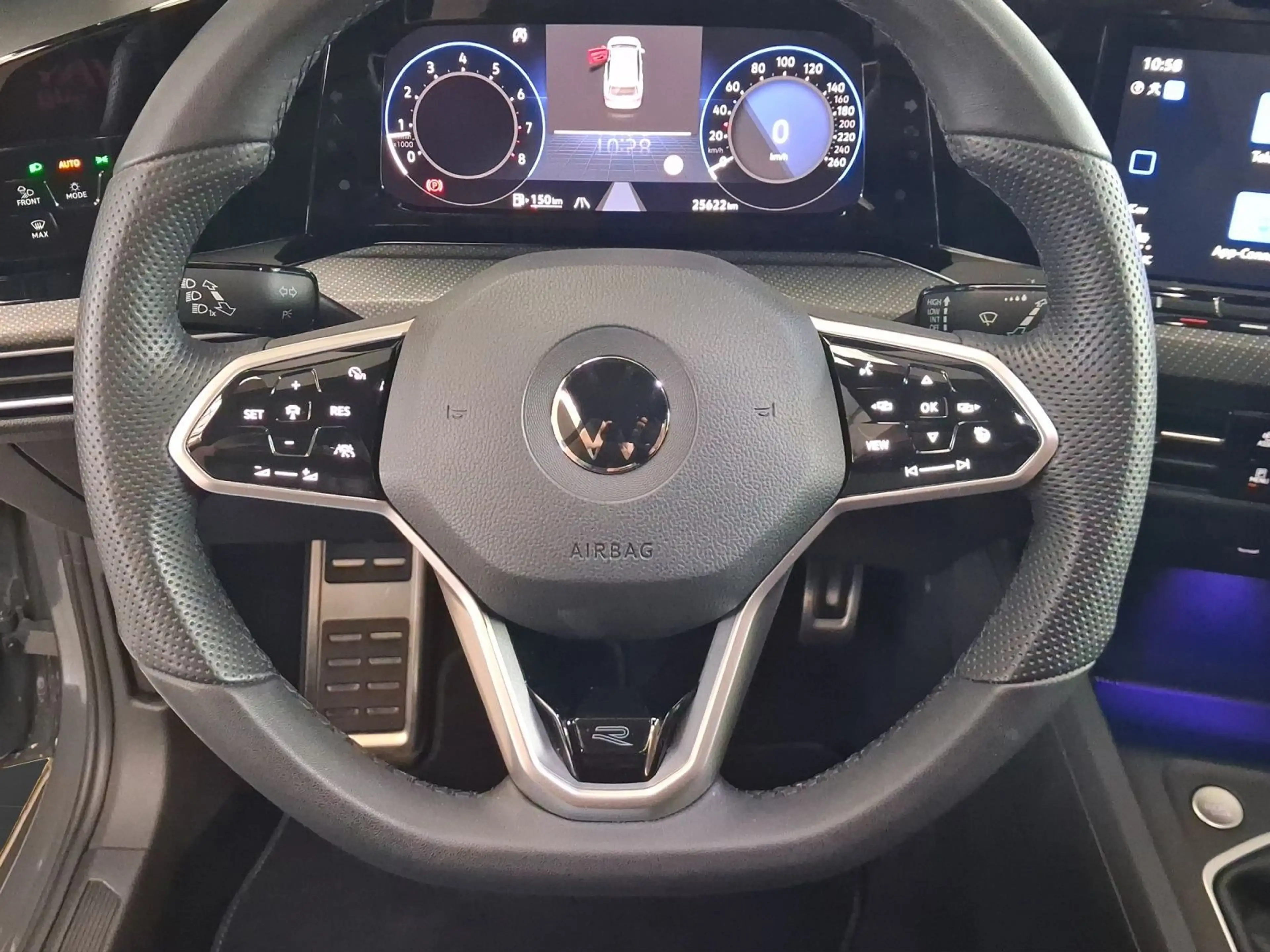 Volkswagen Golf Variant 1.5 TSI R-LINE BLACKSTYLE NAVI IQ-L — photo 9