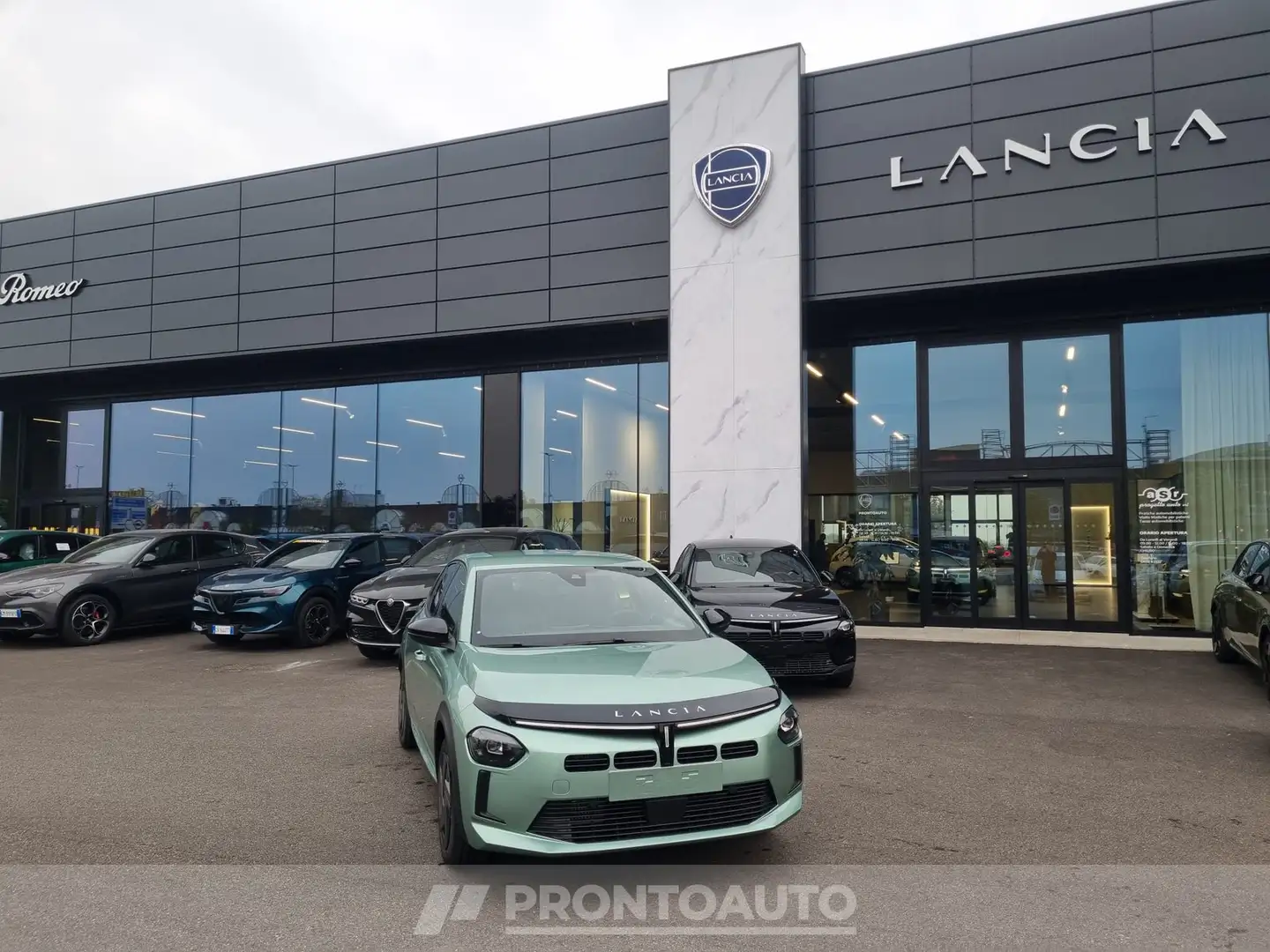 Lancia Ypsilon 1.2 mhev e-dct Verde - 2