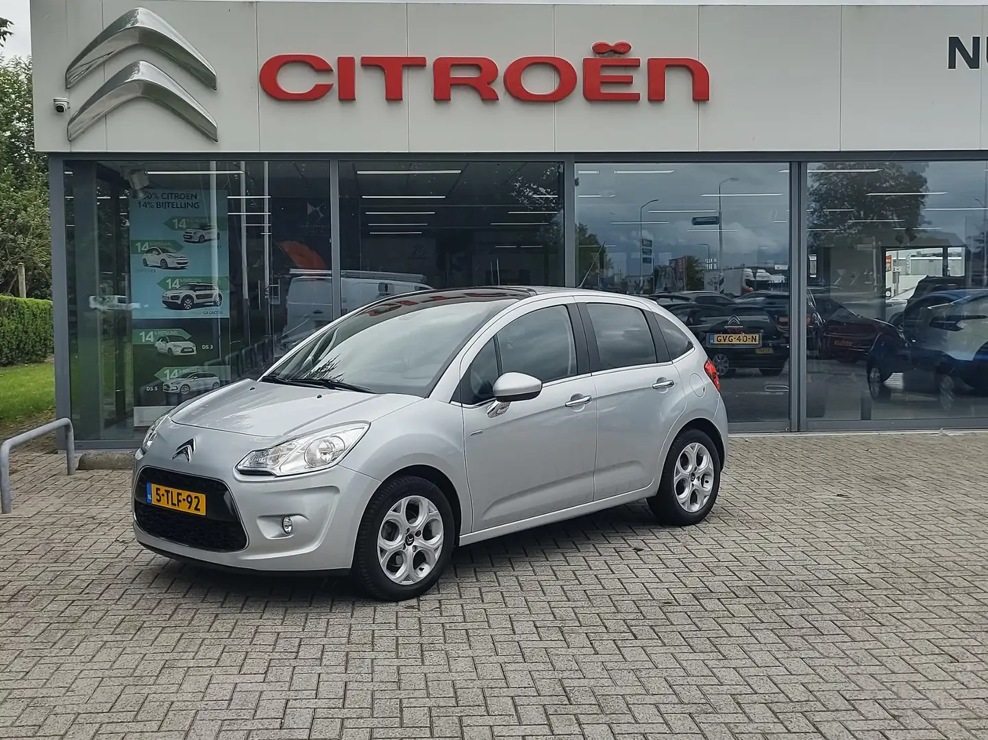 Citroen C3 1.6 VTi Exclusive AUTOMAAT Gris - 1