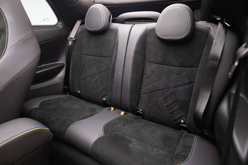 Abarth 500C Abarth Turismo 42 kWh — photo 12